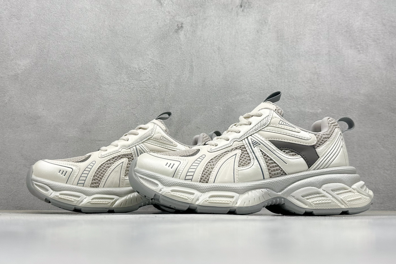 220 GG-CC Chunky Low 休闲时尚运动老爹鞋系列