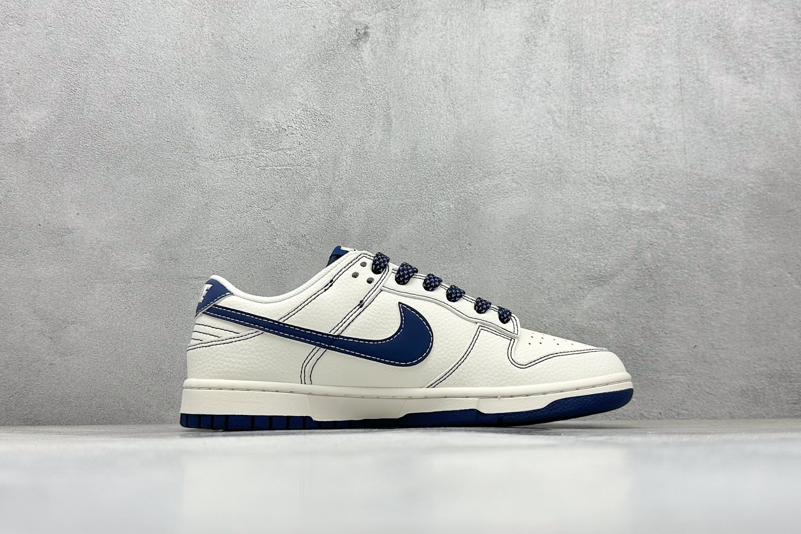 280 Nike SB Dunk Low Supreme联名 米蓝勾 高端定制 低帮休闲板鞋 HH7518-083