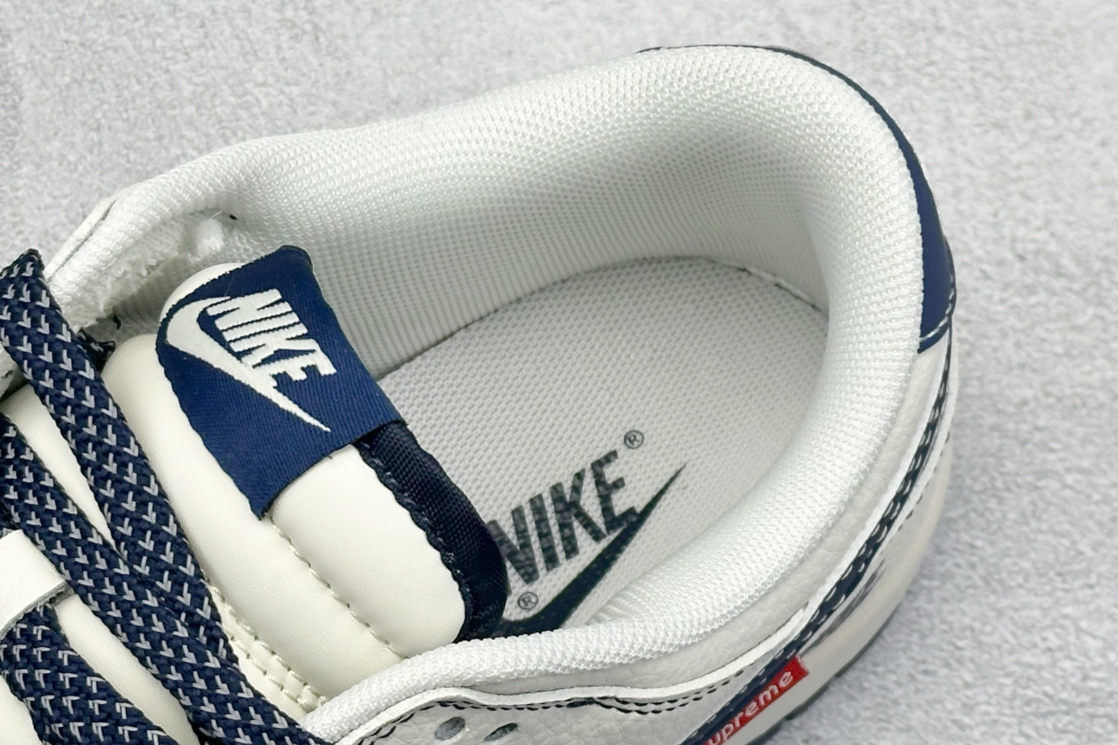 280 Nike SB Dunk Low Supreme联名 米蓝勾 高端定制 低帮休闲板鞋 HH7518-083