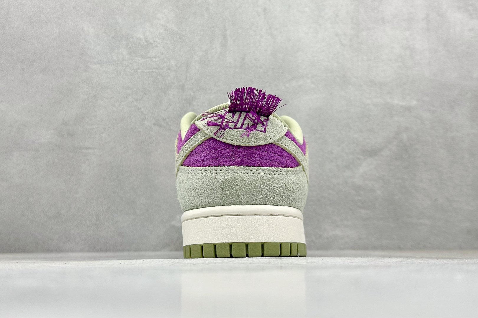200 史诗级NIKE SB Dunk Low 绿紫 IB2990-500