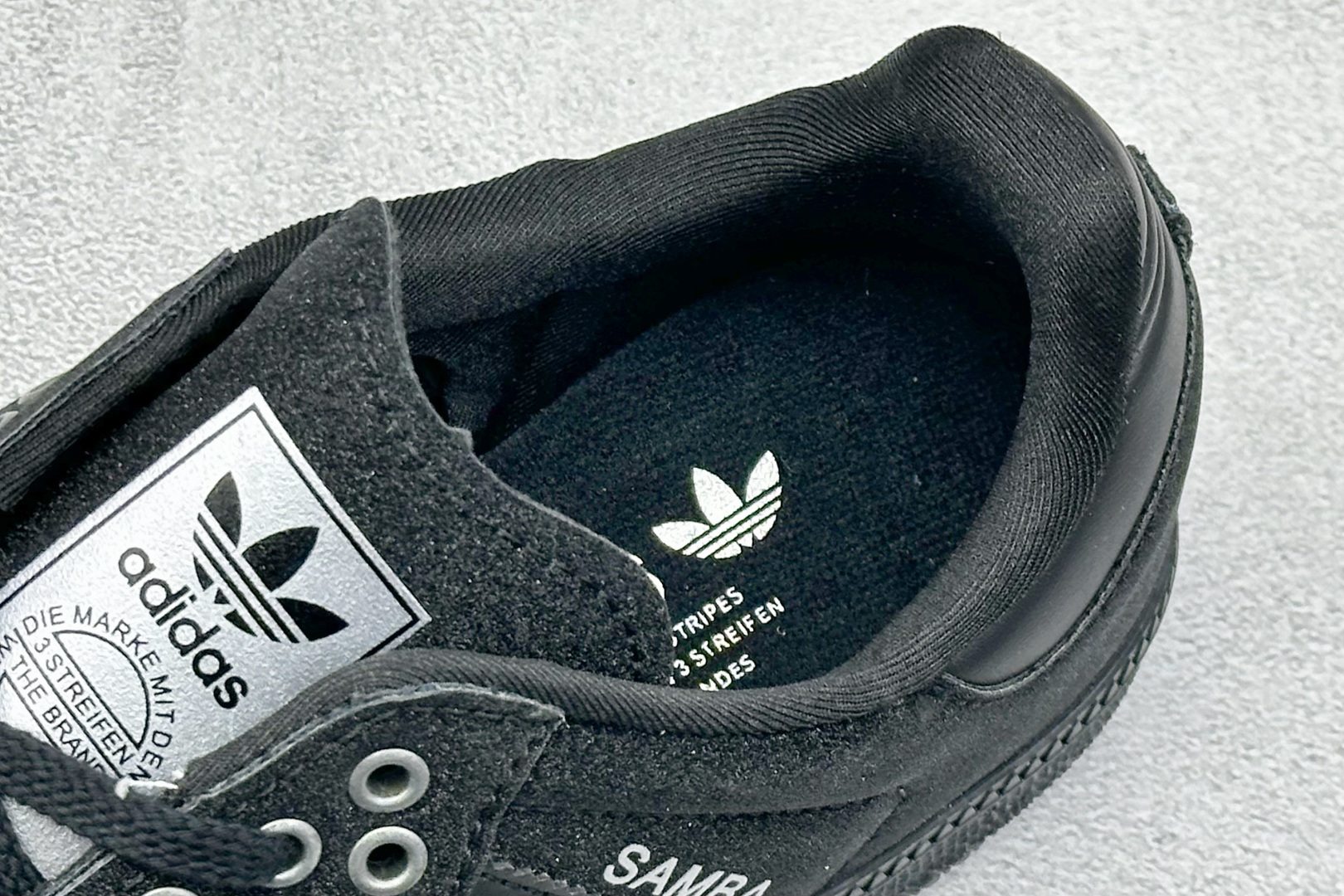150 Adidas Originals Samba 阿迪达斯三叶草 桑巴舞系列绅士德训足球风百搭低帮休闲运动板鞋 KI6265-Chinese UA Cheap High Quatity Brand Clothes Bags handbags Sneakers wholesale wholesaler seller from China Factory suppliers Fashion Clothing Shoes best Quality Beautiful Price 150 Adidas Originals Samba 阿迪达斯三叶草 桑巴舞系列绅士德训足球风百搭低帮休闲运动板鞋 KI6265