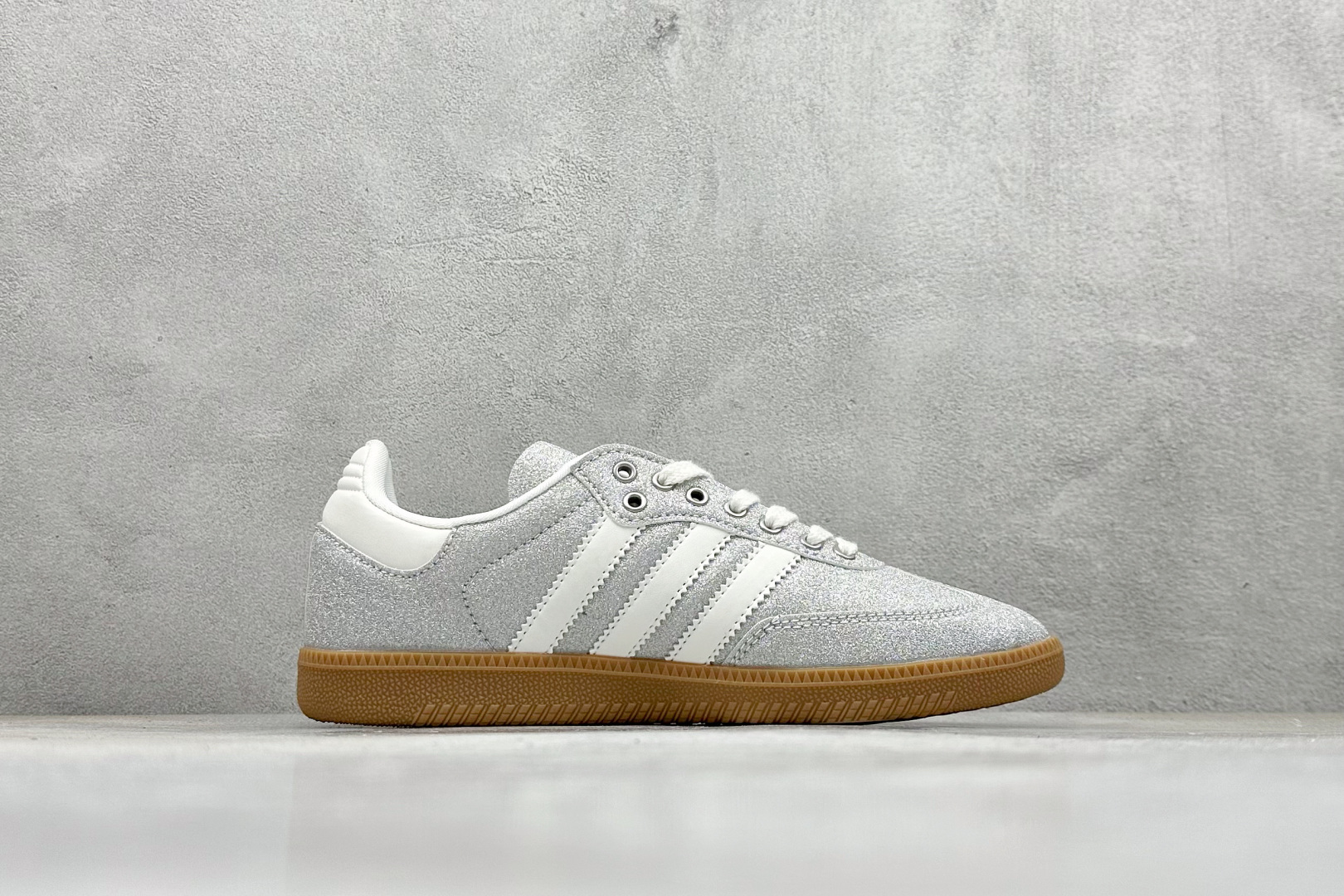 150 Adidas Originals Samba 阿迪达斯三叶草 桑巴舞系列绅士德训足球风百搭低帮休闲运动板鞋 KI6264