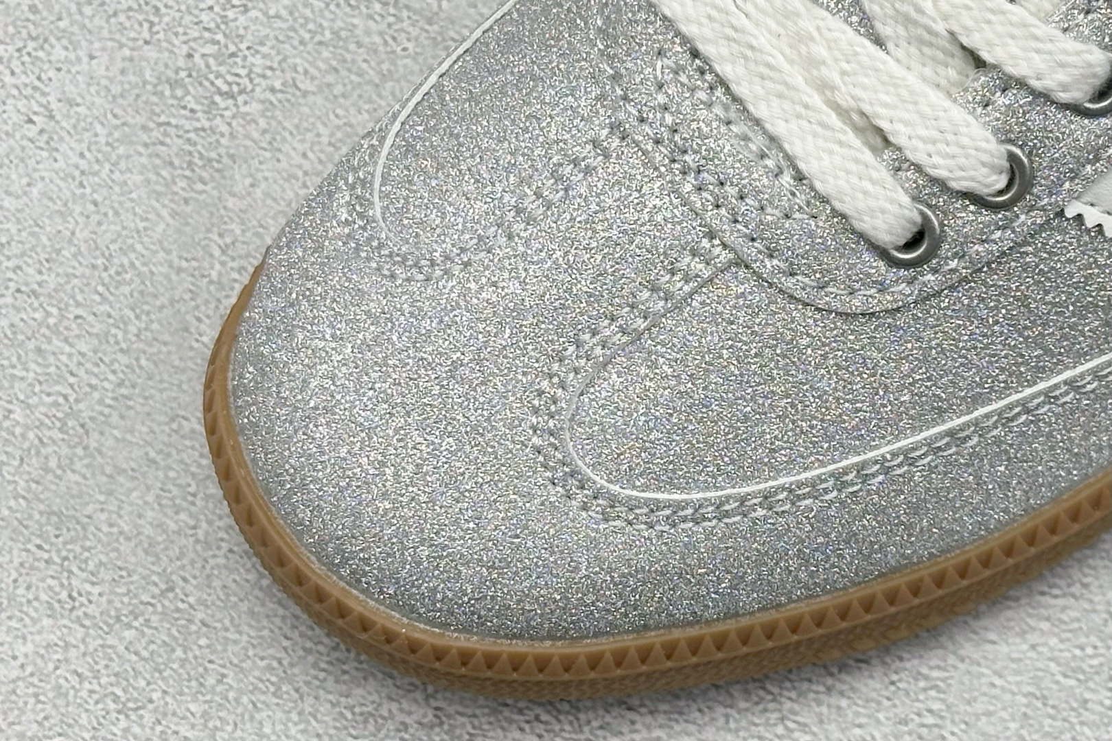 150 Adidas Originals Samba 阿迪达斯三叶草 桑巴舞系列绅士德训足球风百搭低帮休闲运动板鞋 KI6264