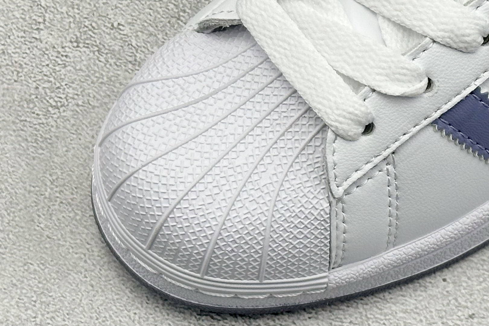 150 Adidas Originals Superstar II 贝壳头休闲板鞋 JS1373