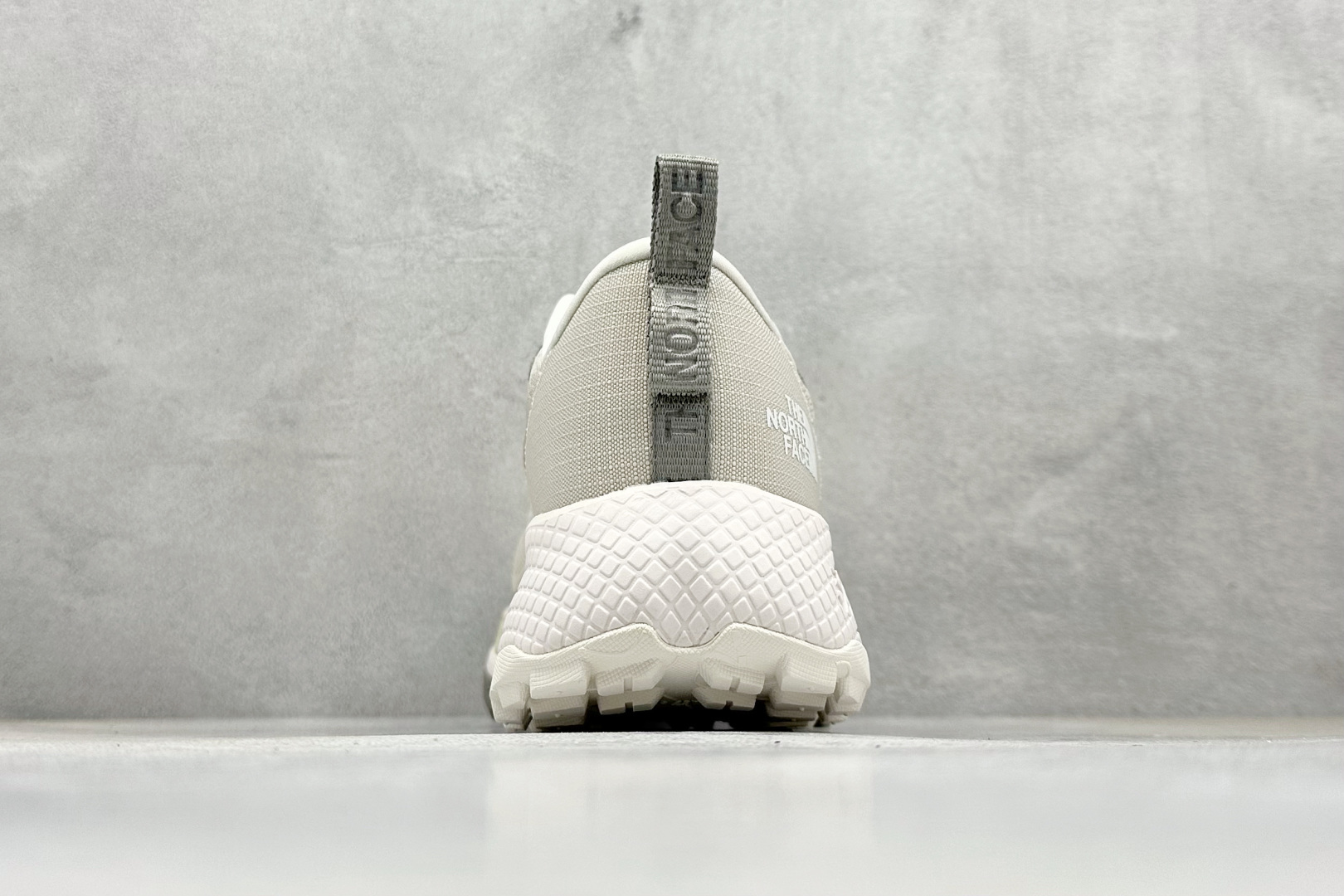 210 北面The North Face Altamesa 500 圆头系带减震耐磨低帮越野徒步鞋 NFOA83N3-7Y1