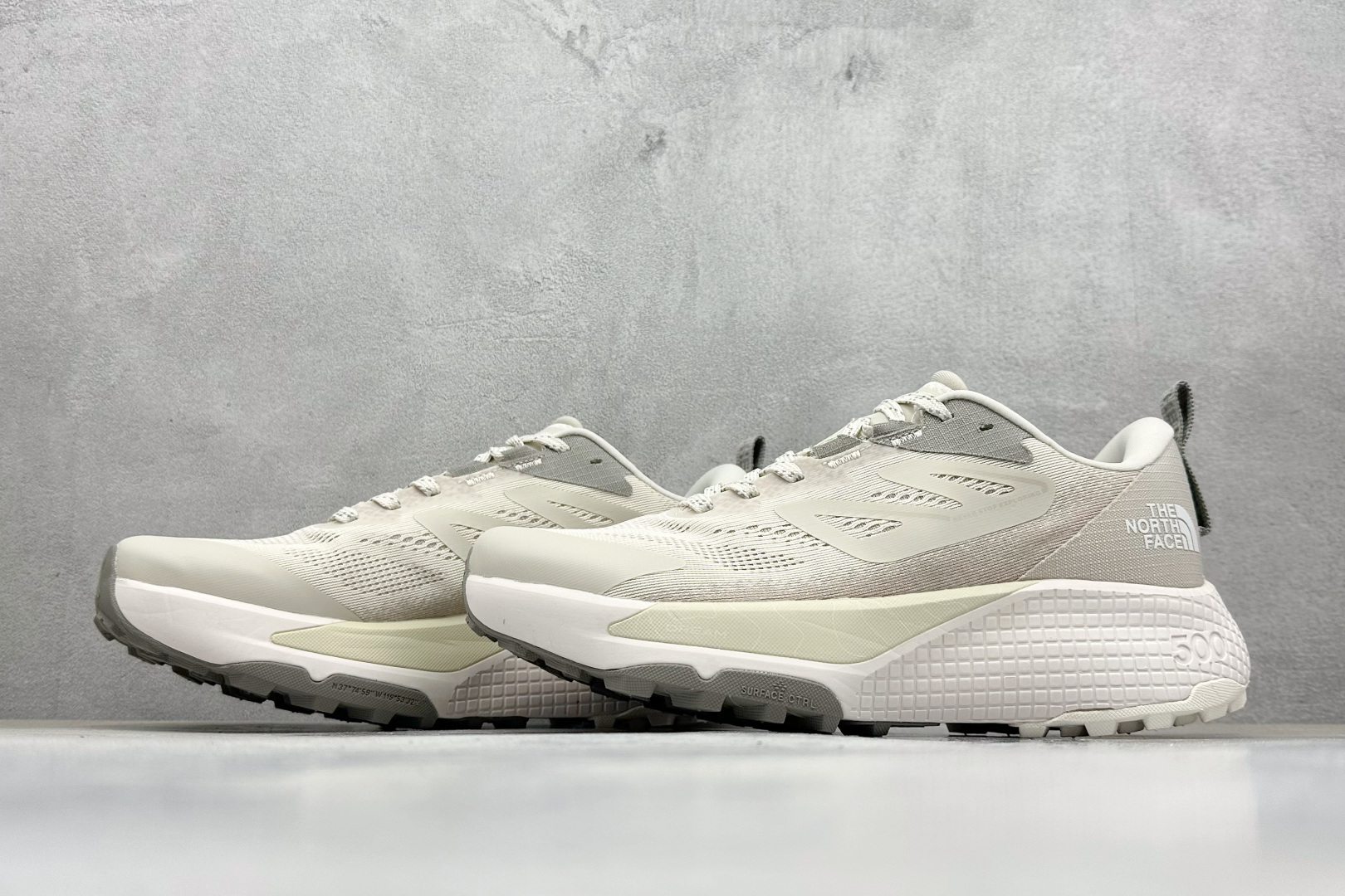 210 北面The North Face Altamesa 500 圆头系带减震耐磨低帮越野徒步鞋 NFOA83N3-7Y1