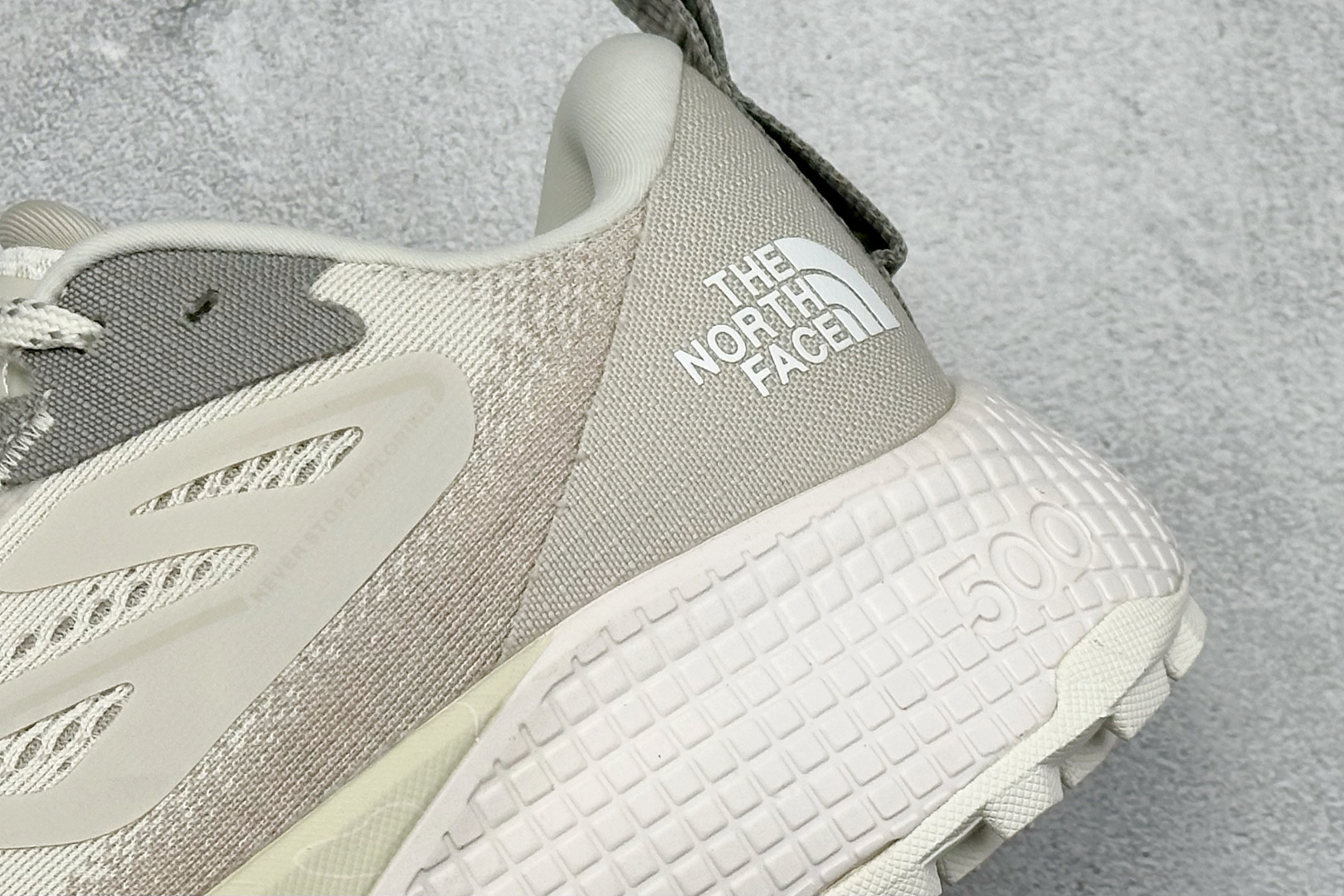 210 北面The North Face Altamesa 500 圆头系带减震耐磨低帮越野徒步鞋 NFOA83N3-7Y1