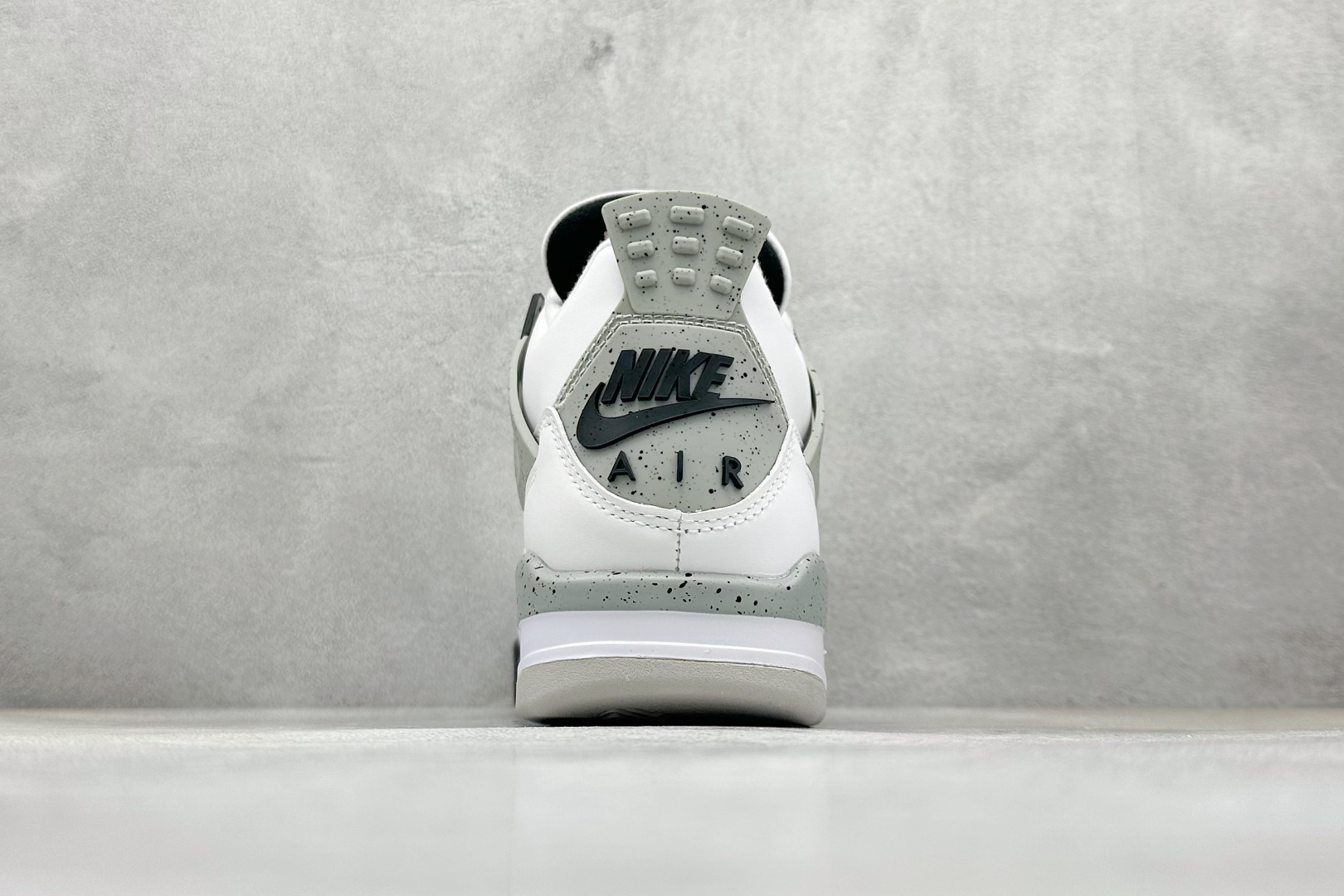 280 新F版Air Jordan AJ4 Retro 黑水泥 中帮篮球鞋 840606-192-Chinese UA Cheap High Quatity Brand Clothes Bags handbags Sneakers wholesale wholesaler seller from China Factory suppliers Fashion Clothing Shoes best Quality Beautiful Price 280 新F版Air Jordan AJ4 Retro 黑水泥 中帮篮球鞋 840606-192