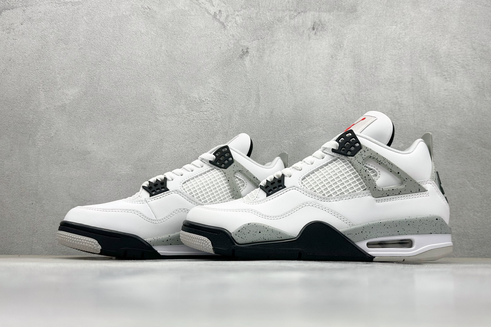 280 新F版Air Jordan AJ4 Retro 黑水泥 中帮篮球鞋 840606-192-Chinese UA Cheap High Quatity Brand Clothes Bags handbags Sneakers wholesale wholesaler seller from China Factory suppliers Fashion Clothing Shoes best Quality Beautiful Price 280 新F版Air Jordan AJ4 Retro 黑水泥 中帮篮球鞋 840606-192