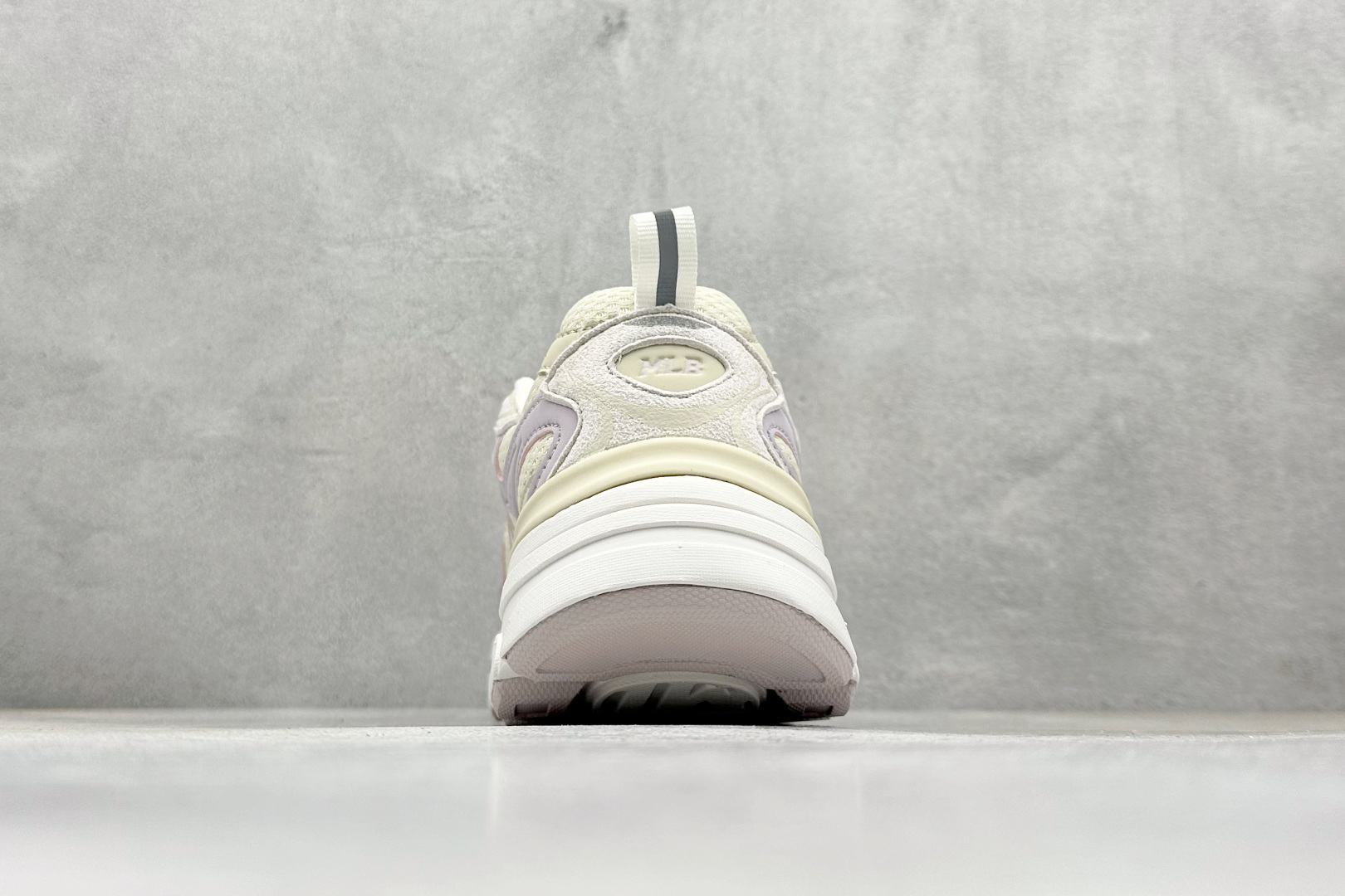 190 NY版MLB Chunky Curve Runner Speed NB 纽约洋基队 厚底休闲跑鞋 3ARNC055N-Chinese UA Cheap High Quatity Brand Clothes Bags handbags Sneakers wholesale wholesaler seller from China Factory suppliers Fashion Clothing Shoes best Quality Beautiful Price 190 NY版MLB Chunky Curve Runner Speed NB 纽约洋基队 厚底休闲跑鞋 3ARNC055N