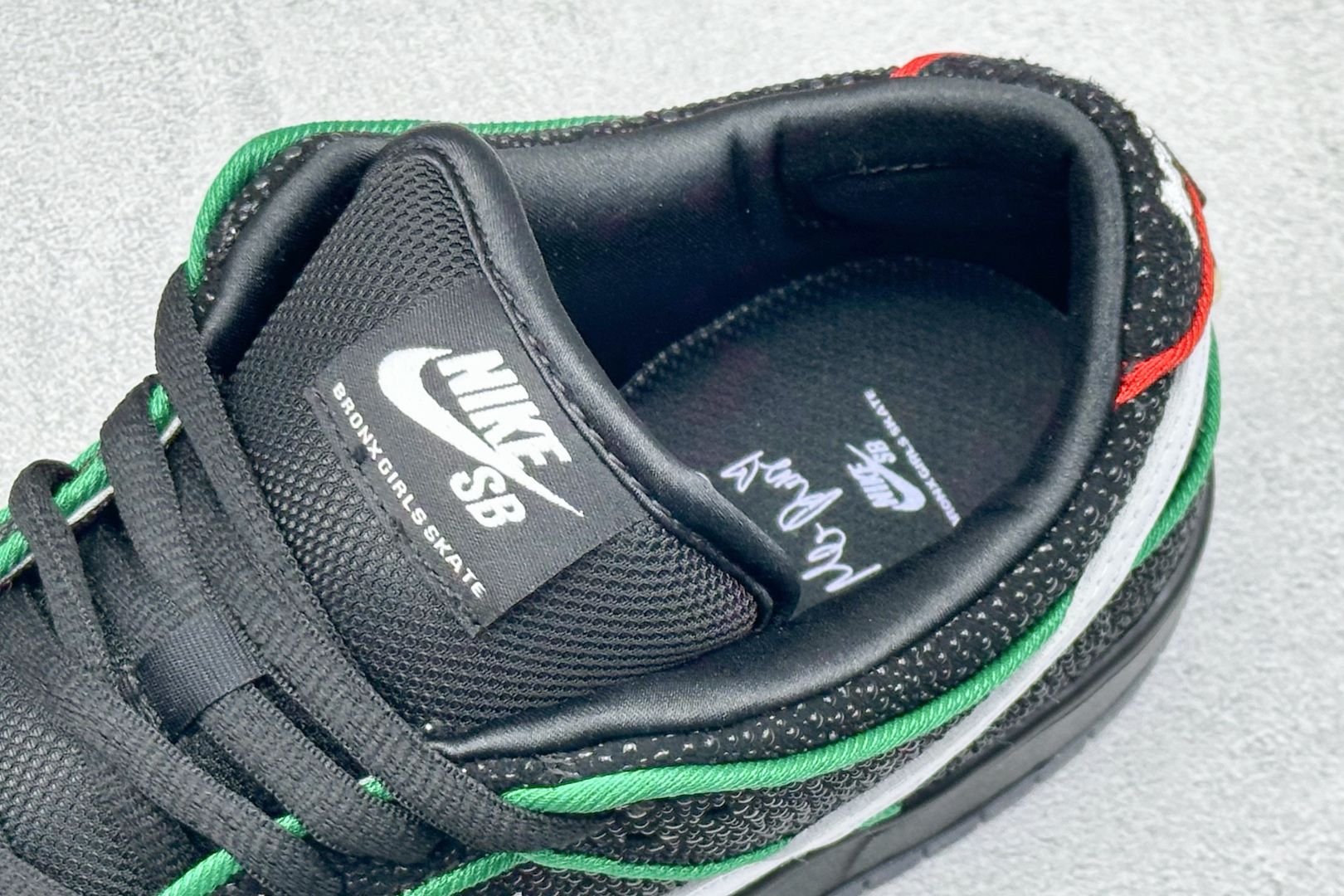 P340S2版本Bronx Girls Skate x Nike SB Dunk Low 联名款 低帮休闲滑板鞋 HV1664-001