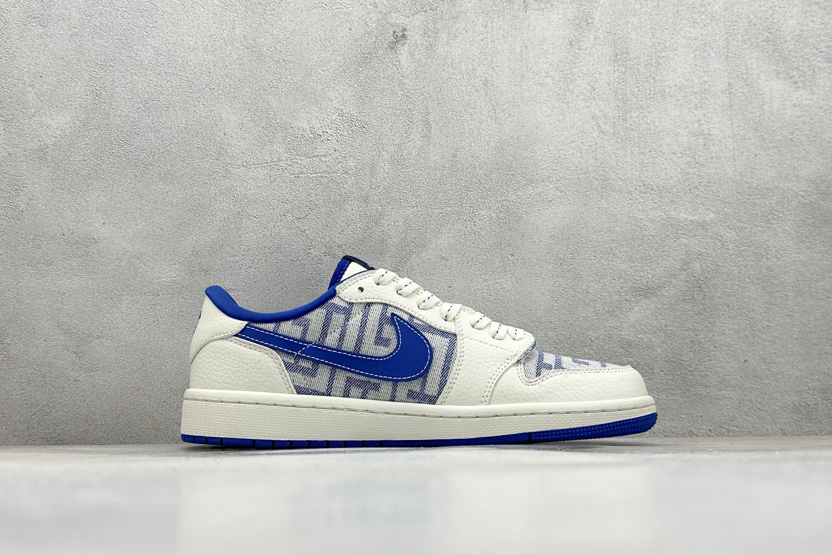 280 SC版Travis Scott x Fragment Design x Air Jordan 1 Low SP AJ1 乔1 LV联名 白蓝牛仔 低帮文化休闲板鞋 SC0601-055-Chinese UA Cheap High Quatity Brand Clothes Bags handbags Sneakers wholesale wholesaler seller from China Factory suppliers Fashion Clothing Shoes best Quality Beautiful Price 280 SC版Travis Scott x Fragment Design x Air Jordan 1 Low SP AJ1 乔1 LV联名 白蓝牛仔 低帮文化休闲板鞋 SC0601-055