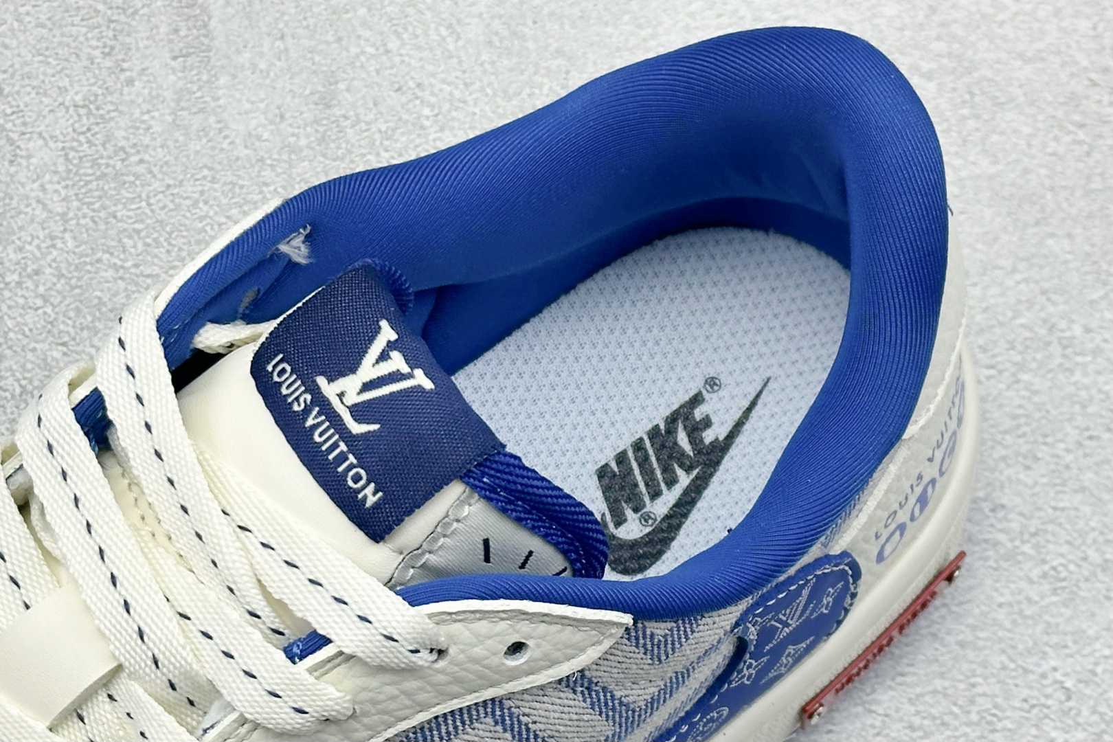 280 SC版Travis Scott x Fragment Design x Air Jordan 1 Low SP AJ1 乔1 LV联名 白蓝牛仔 低帮文化休闲板鞋 SC0601-055-Chinese UA Cheap High Quatity Brand Clothes Bags handbags Sneakers wholesale wholesaler seller from China Factory suppliers Fashion Clothing Shoes best Quality Beautiful Price 280 SC版Travis Scott x Fragment Design x Air Jordan 1 Low SP AJ1 乔1 LV联名 白蓝牛仔 低帮文化休闲板鞋 SC0601-055