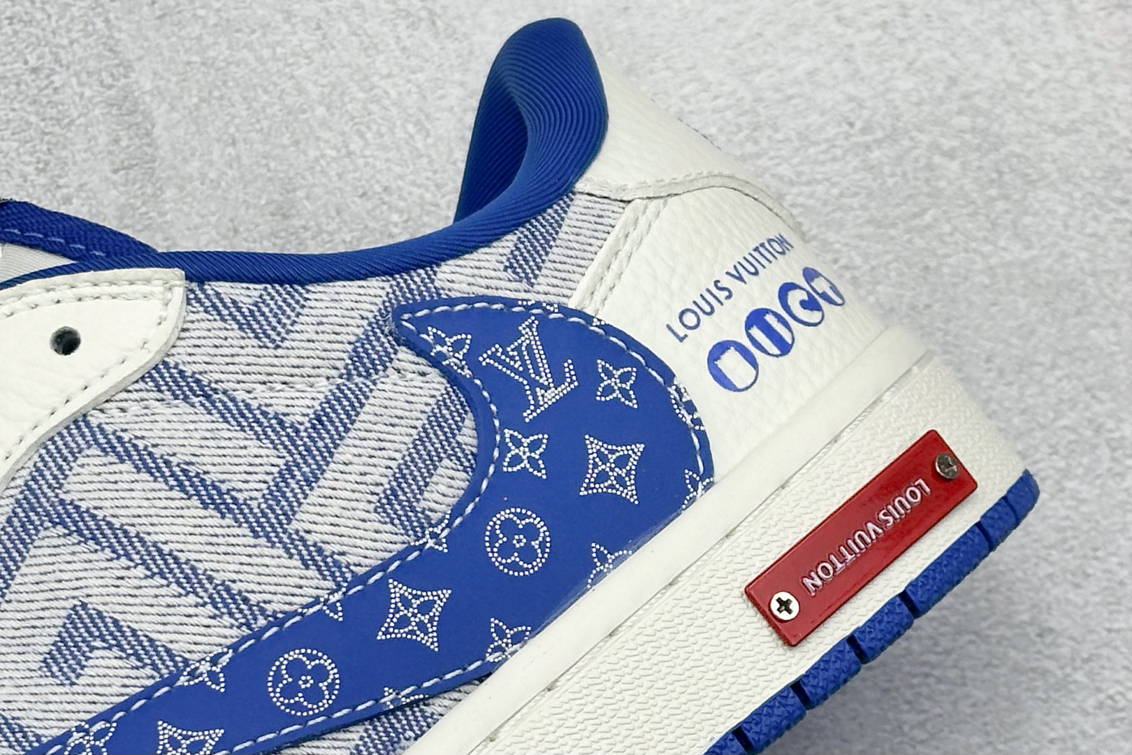 280 SC版Travis Scott x Fragment Design x Air Jordan 1 Low SP AJ1 乔1 LV联名 白蓝牛仔 低帮文化休闲板鞋 SC0601-055-Chinese UA Cheap High Quatity Brand Clothes Bags handbags Sneakers wholesale wholesaler seller from China Factory suppliers Fashion Clothing Shoes best Quality Beautiful Price 280 SC版Travis Scott x Fragment Design x Air Jordan 1 Low SP AJ1 乔1 LV联名 白蓝牛仔 低帮文化休闲板鞋 SC0601-055