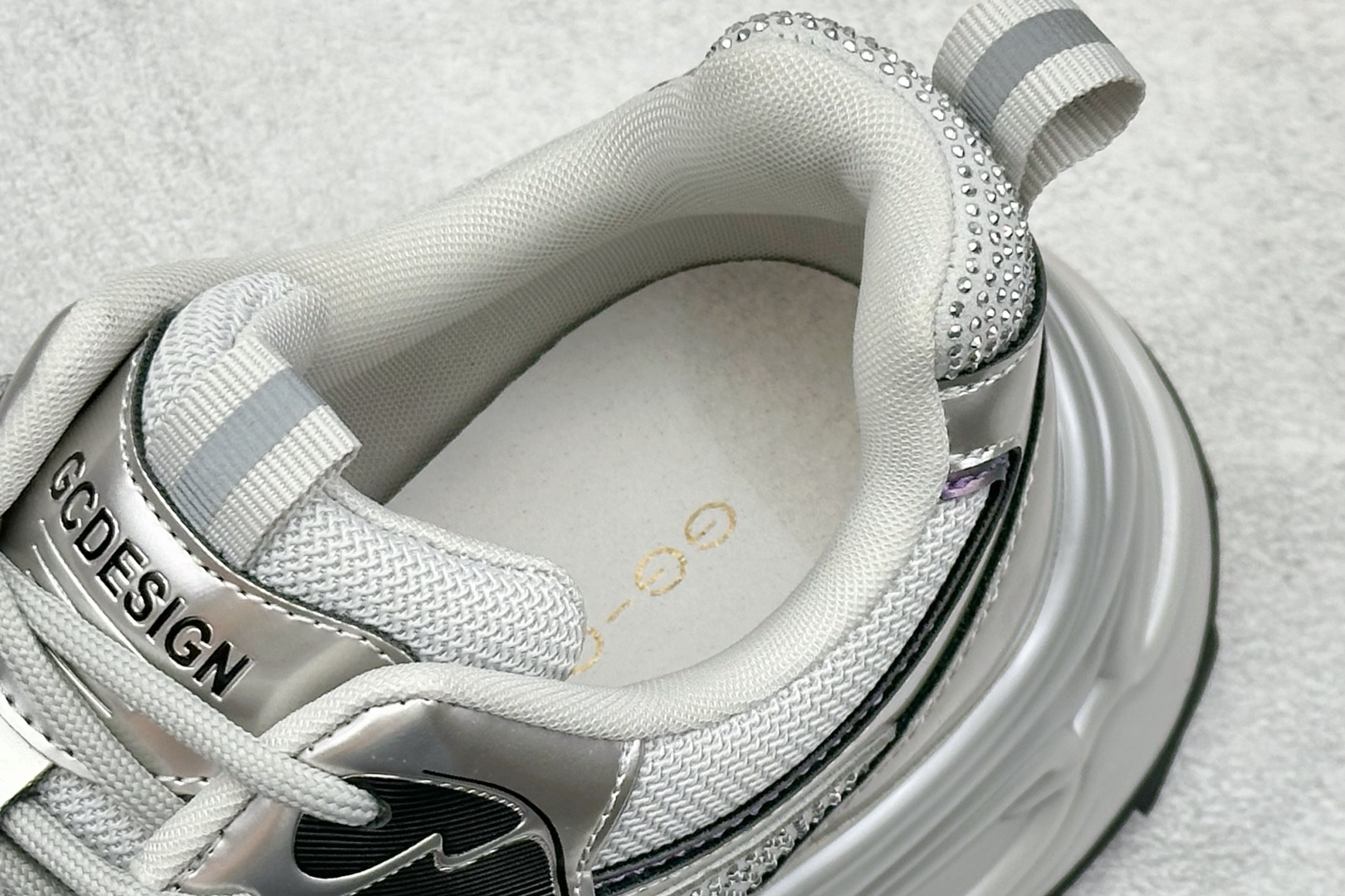 220 GG-CC赵露思2025新款厚底增高休闲运动老爹鞋系列