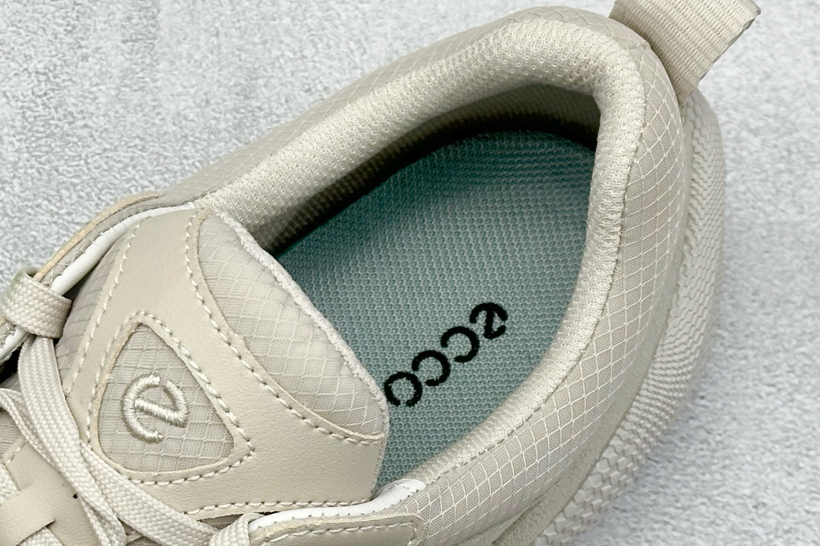 280 Ecco 爱步全新BIOM LITE系列创新薄底健步轻巧百搭赤足休闲鞋 802434