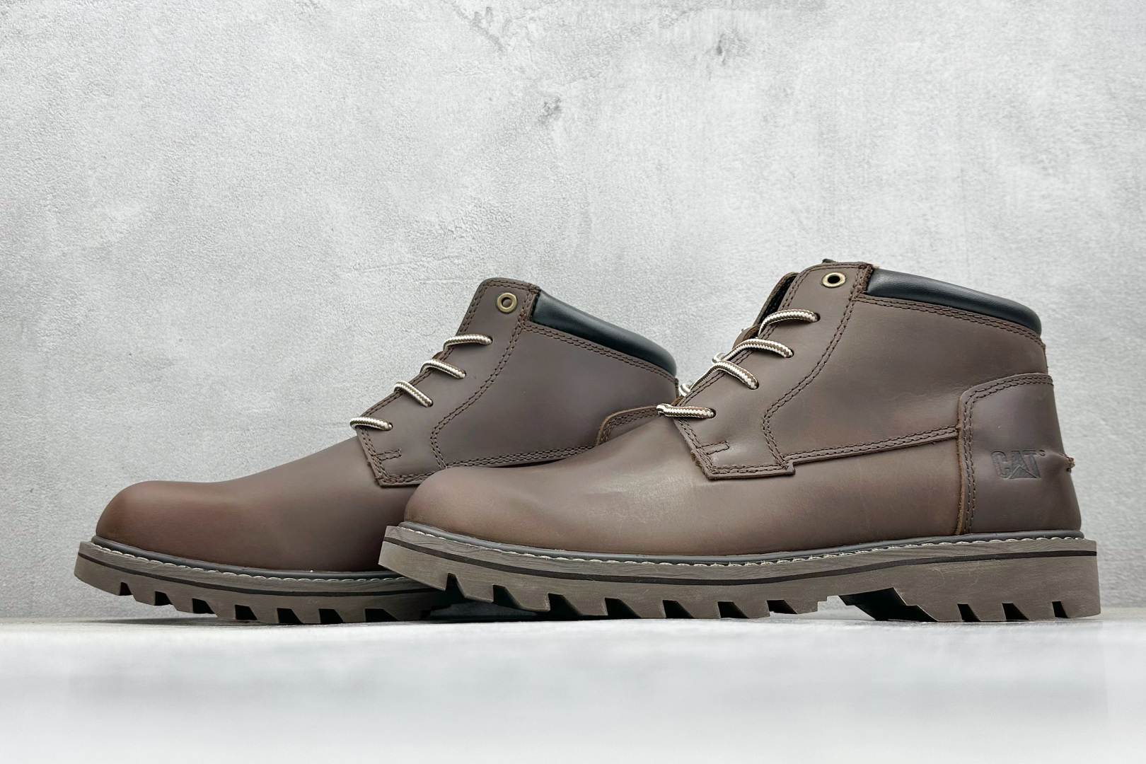 260 CAT卡特 硬汉推土机品牌经典百搭户外中帮休闲马丁靴系列