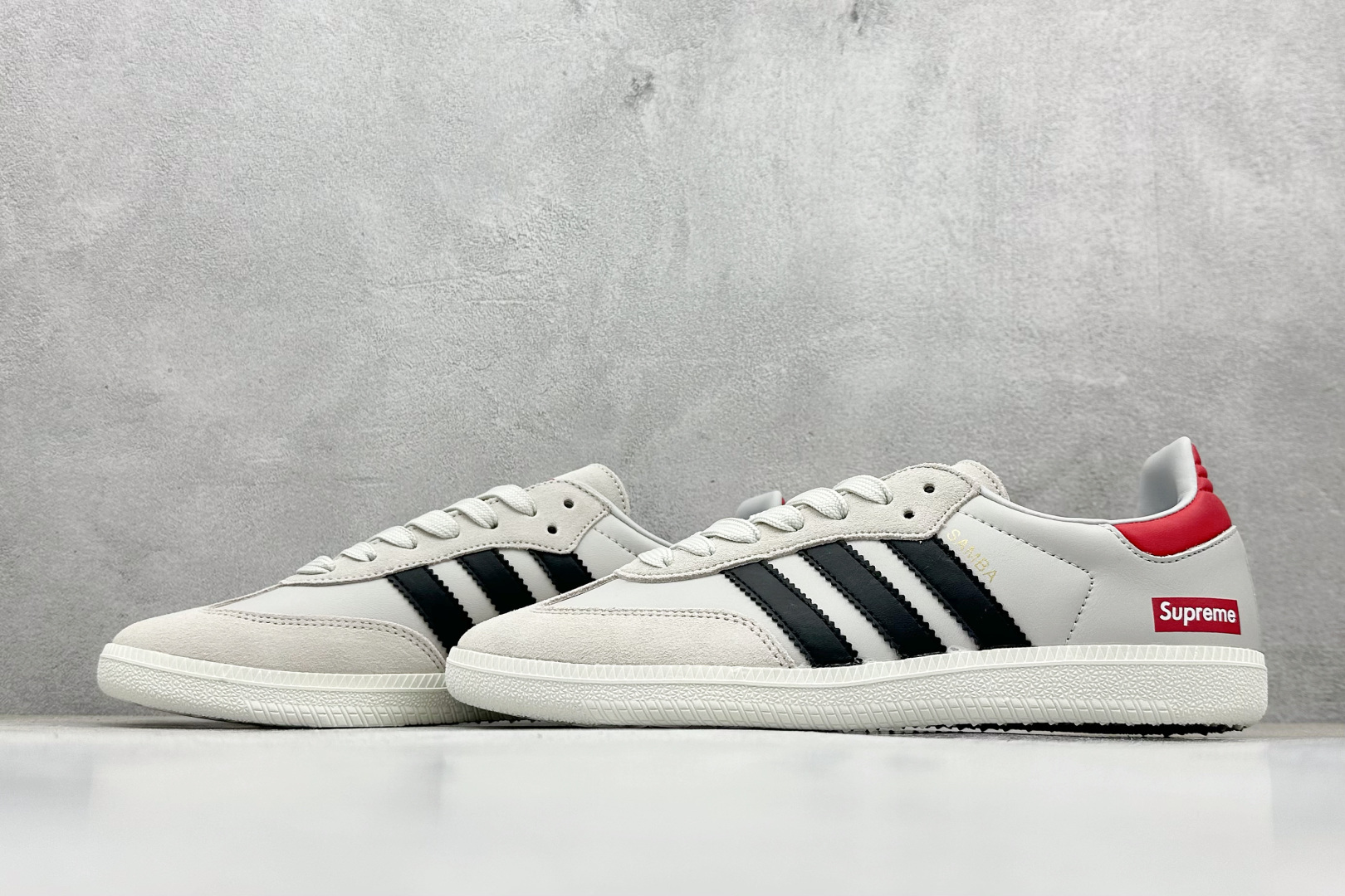 160 adidas originals Samba x Supreme 灰黑 桑巴舞系列复古经典轻便板鞋 GJ75814