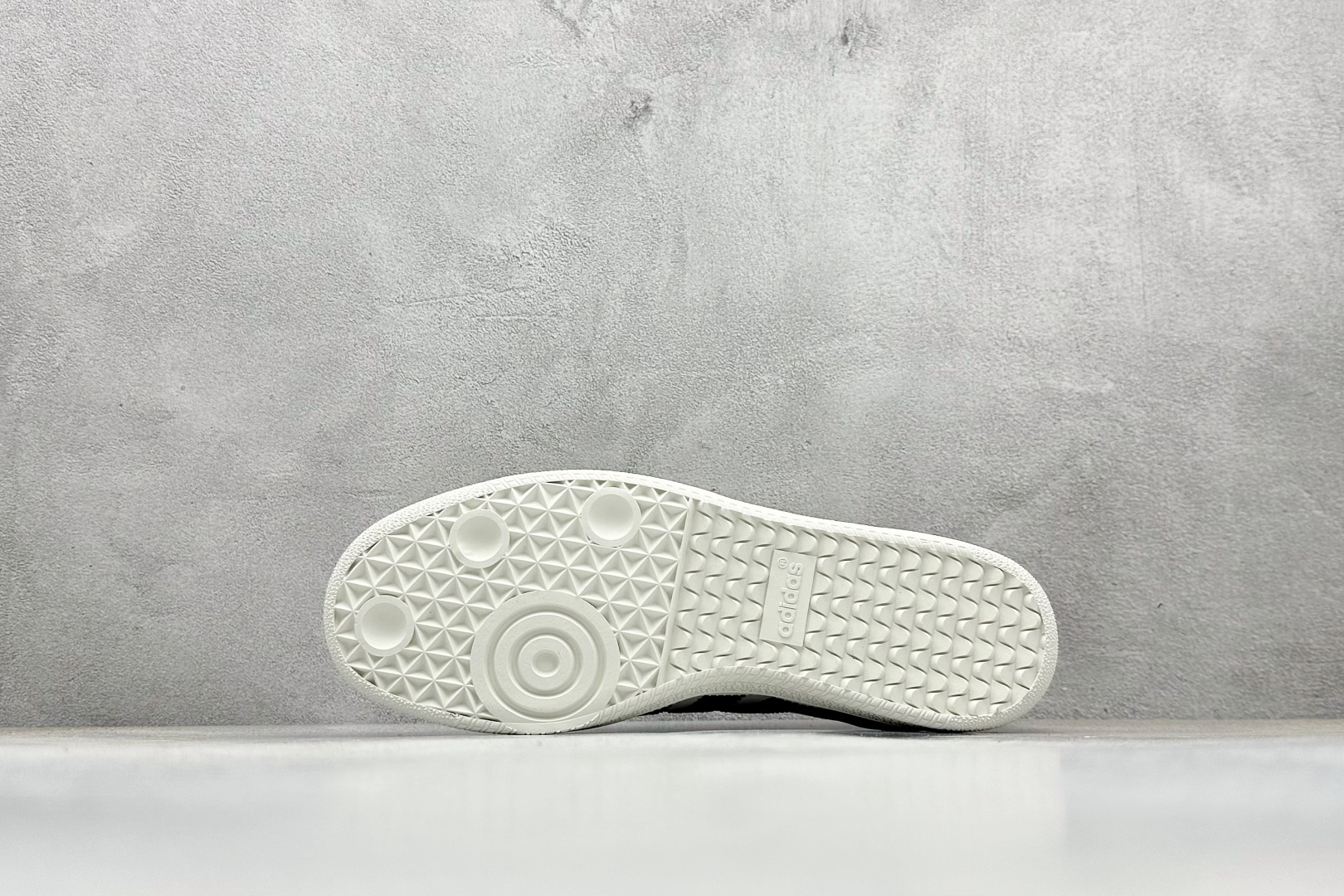 160 adidas originals Samba x Supreme 灰黑 桑巴舞系列复古经典轻便板鞋 GJ75814