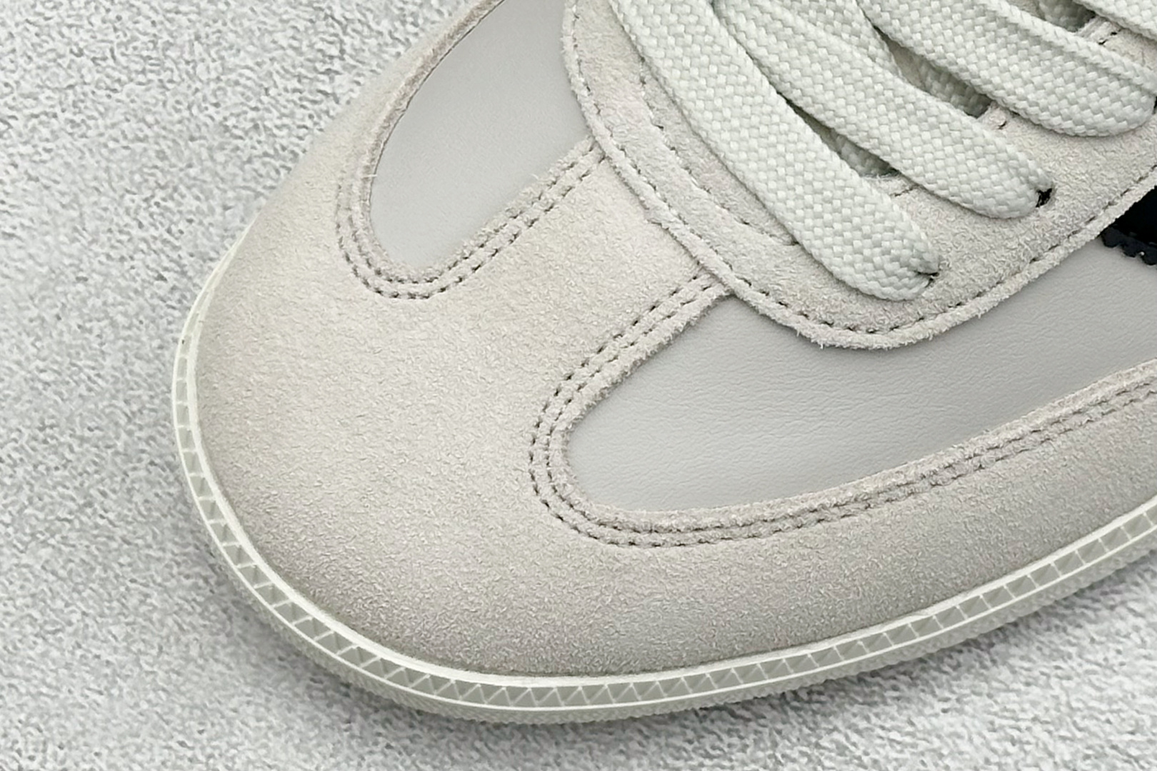 160 adidas originals Samba x Supreme 灰黑 桑巴舞系列复古经典轻便板鞋 GJ75814