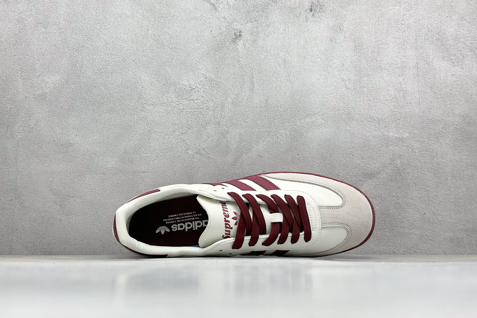 160 adidas originals Samba x Supreme 灰红 桑巴舞系列复古经典轻便板鞋 GJ75813