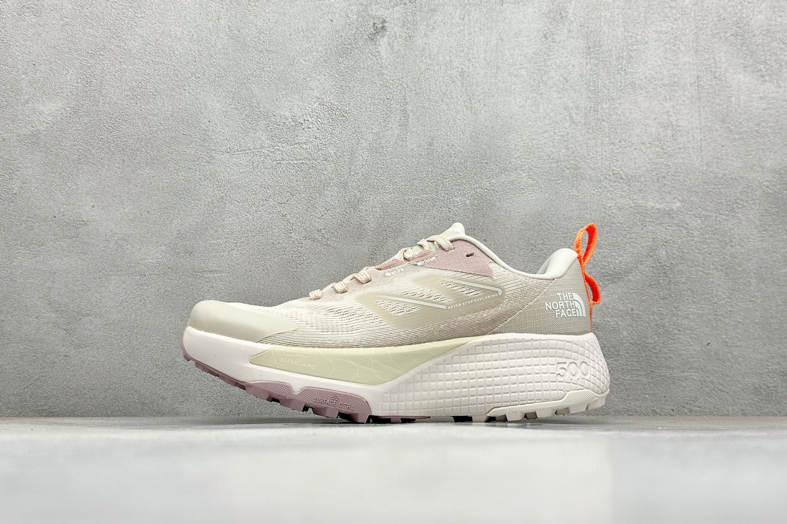 最新配色集合
北面The North Face Altamesa 500  圆头系带减震耐磨低帮越野徒步鞋