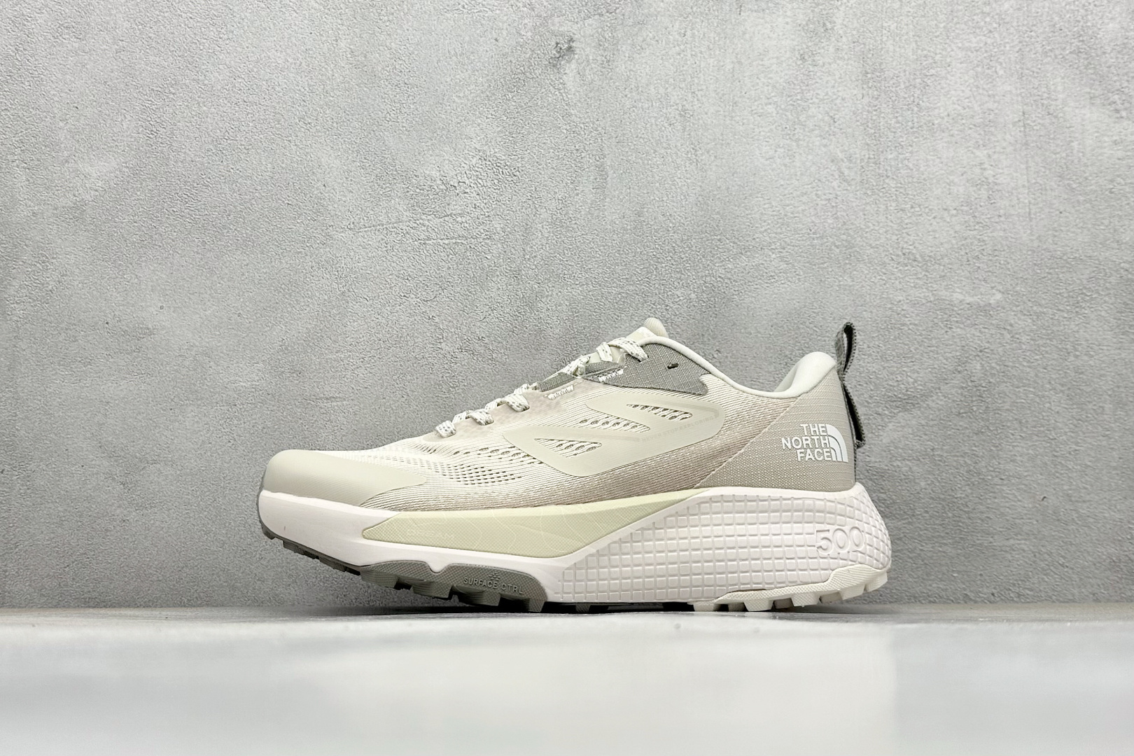 最新配色集合
北面The North Face Altamesa 500  圆头系带减震耐磨低帮越野徒步鞋