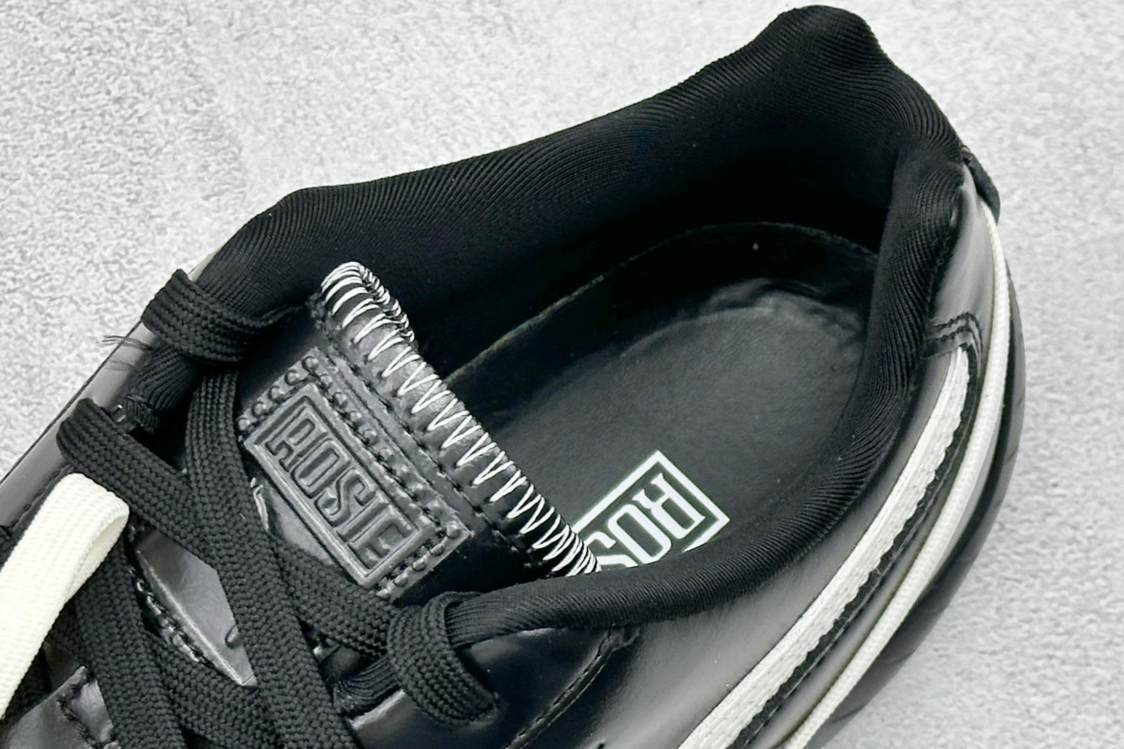 230 S2版Ferrari x Puma Speedcet 联名彪马低帮复古运动休闲赛车跑鞋 404391-01