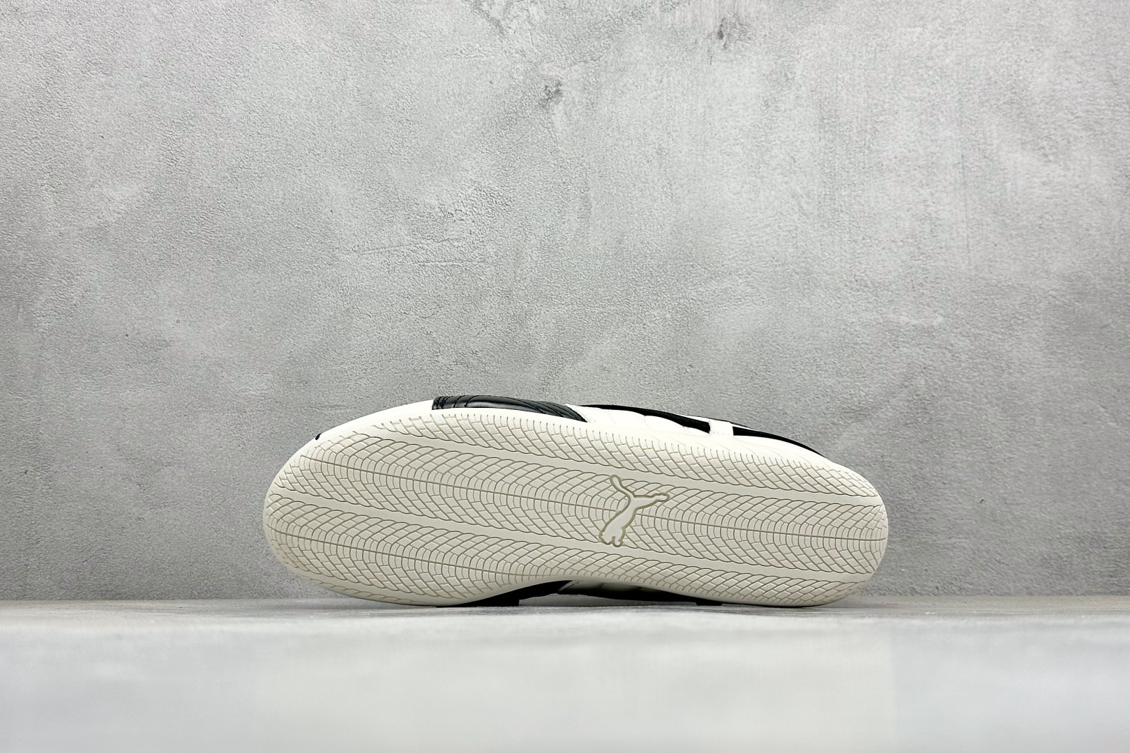 230 S2版Ferrari x Puma Speedcet 联名彪马低帮复古运动休闲赛车跑鞋 404390-01