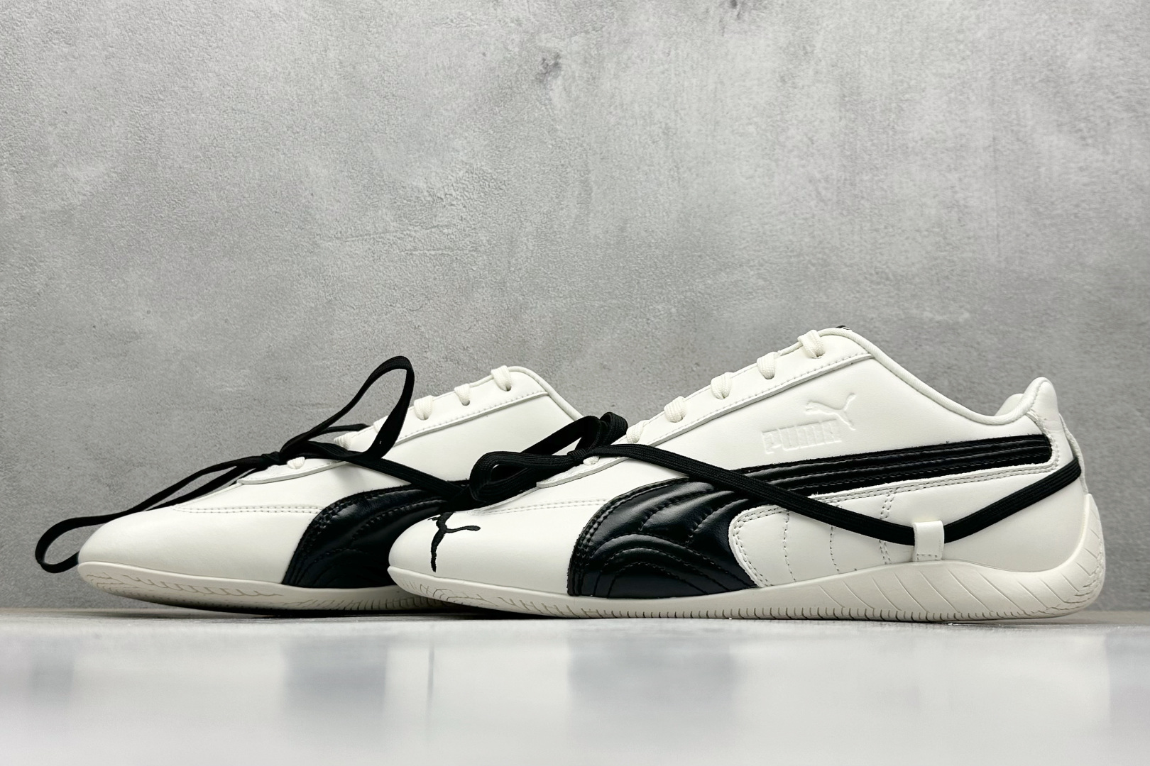 230 S2版Ferrari x Puma Speedcet 联名彪马低帮复古运动休闲赛车跑鞋 404390-01