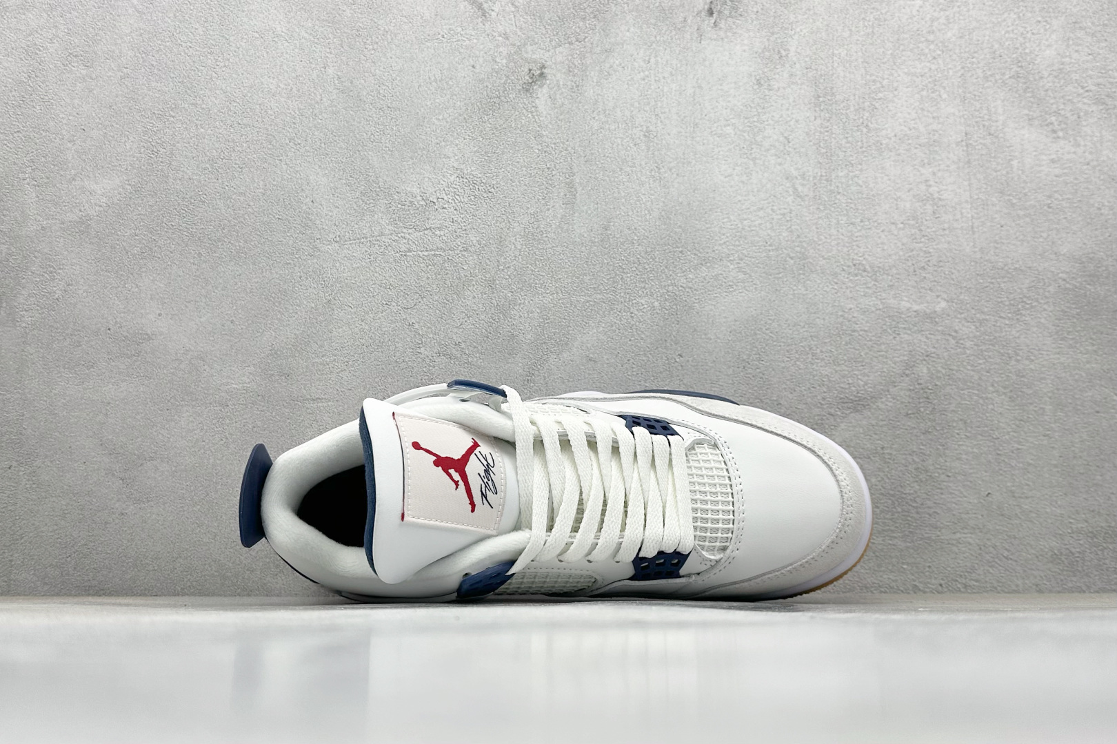 终端放店新F版Air Jordan AJ4 Retro 白灰联名 中帮篮球鞋原楦原纸板同源开发 完美呈现
