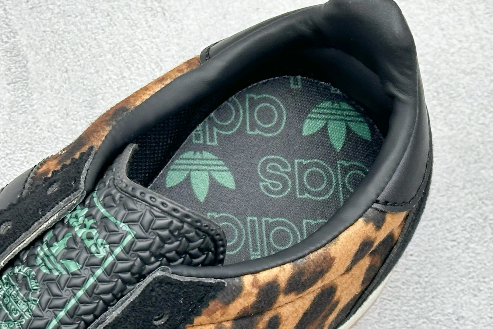 170 XS版AD Originals SL 72 RS 阿迪休闲防滑耐磨低帮板鞋 JI0187-Chinese UA Cheap High Quatity Brand Clothes Bags handbags Sneakers wholesale wholesaler seller from China Factory suppliers Fashion Clothing Shoes best Quality Beautiful Price 170 XS版AD Originals SL 72 RS 阿迪休闲防滑耐磨低帮板鞋 JI0187