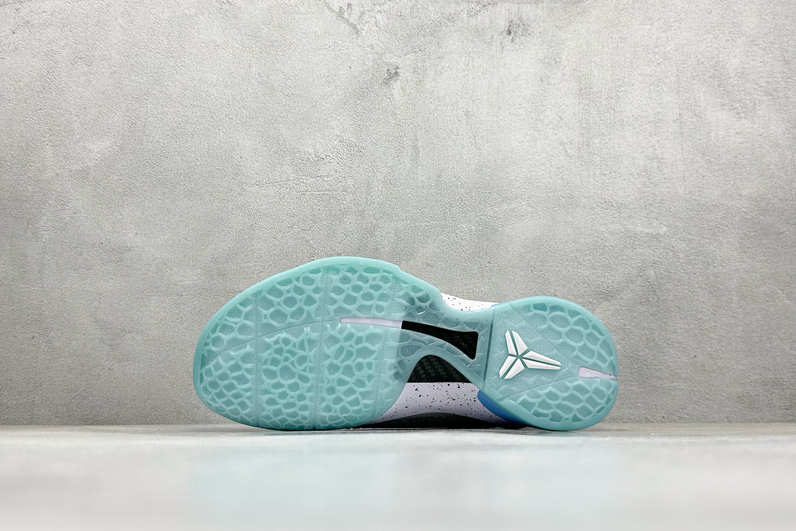 260 CK版NK Zoom Kobe 6 科比六代 前后气垫加持 PE2025-101-Chinese UA Cheap High Quatity Brand Clothes Bags handbags Sneakers wholesale wholesaler seller from China Factory suppliers Fashion Clothing Shoes best Quality Beautiful Price 260 CK版NK Zoom Kobe 6 科比六代 前后气垫加持 PE2025-101