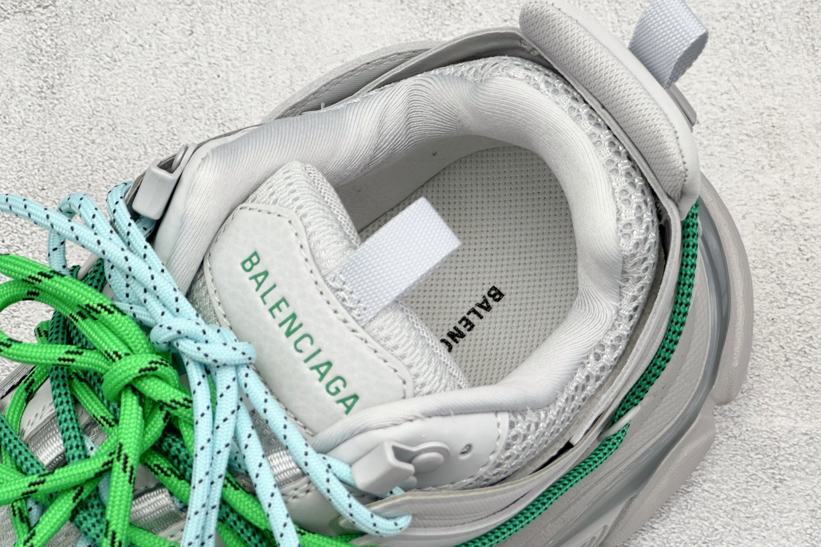 480 O Balenciaga Sneaker Tess s.Gomma 巴黎3.0 三代户外网面概念鞋 800592WTRHK-Chinese UA Cheap High Quatity Brand Clothes Bags handbags Sneakers wholesale wholesaler seller from China Factory suppliers Fashion Clothing Shoes best Quality Beautiful Price 480 O Balenciaga Sneaker Tess s.Gomma 巴黎3.0 三代户外网面概念鞋 800592WTRHK