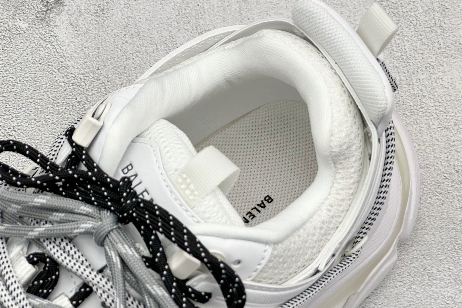 480 O Balenciaga Sneaker Tess s.Gomma 巴黎3.0 三代户外网面概念鞋 800592WTRHK