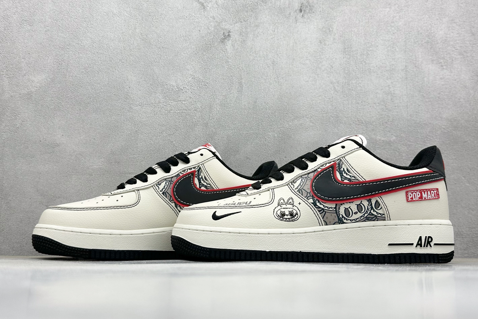 260 SC版Nike Air Force 1 Low 07 x LABUBU 白黑小勾 HQ1688-001