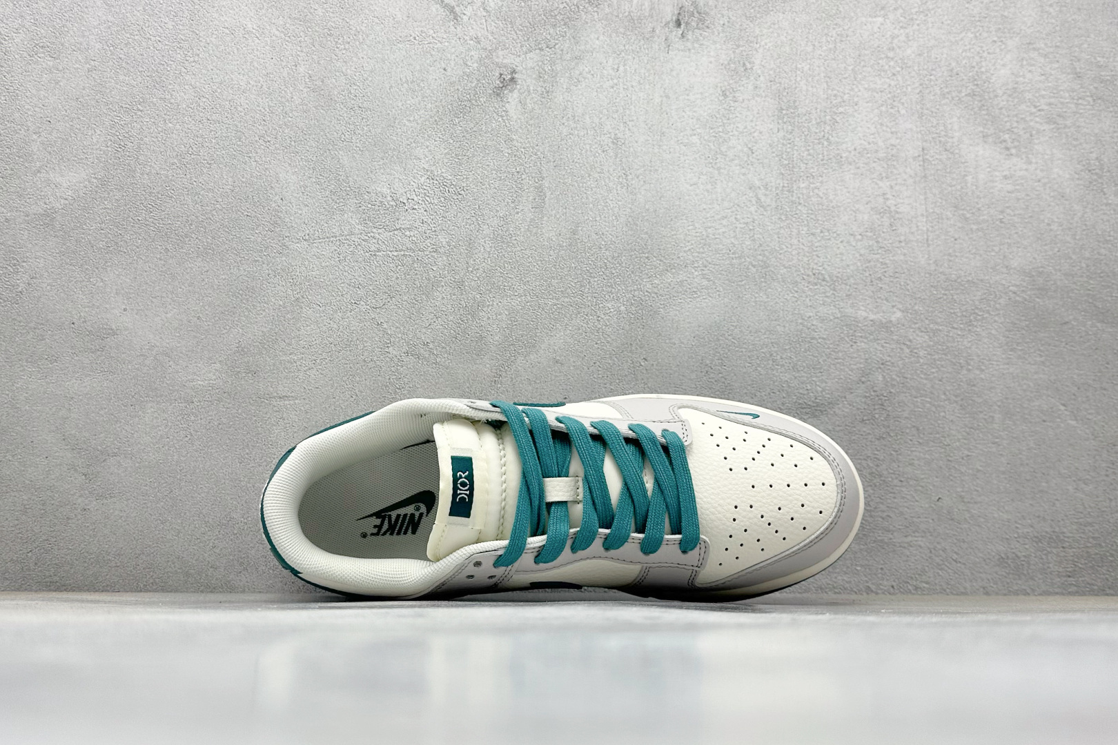280 XC版Nike SB Dunk Low x DIOR 灰白绿小勾 ZH2598-277
