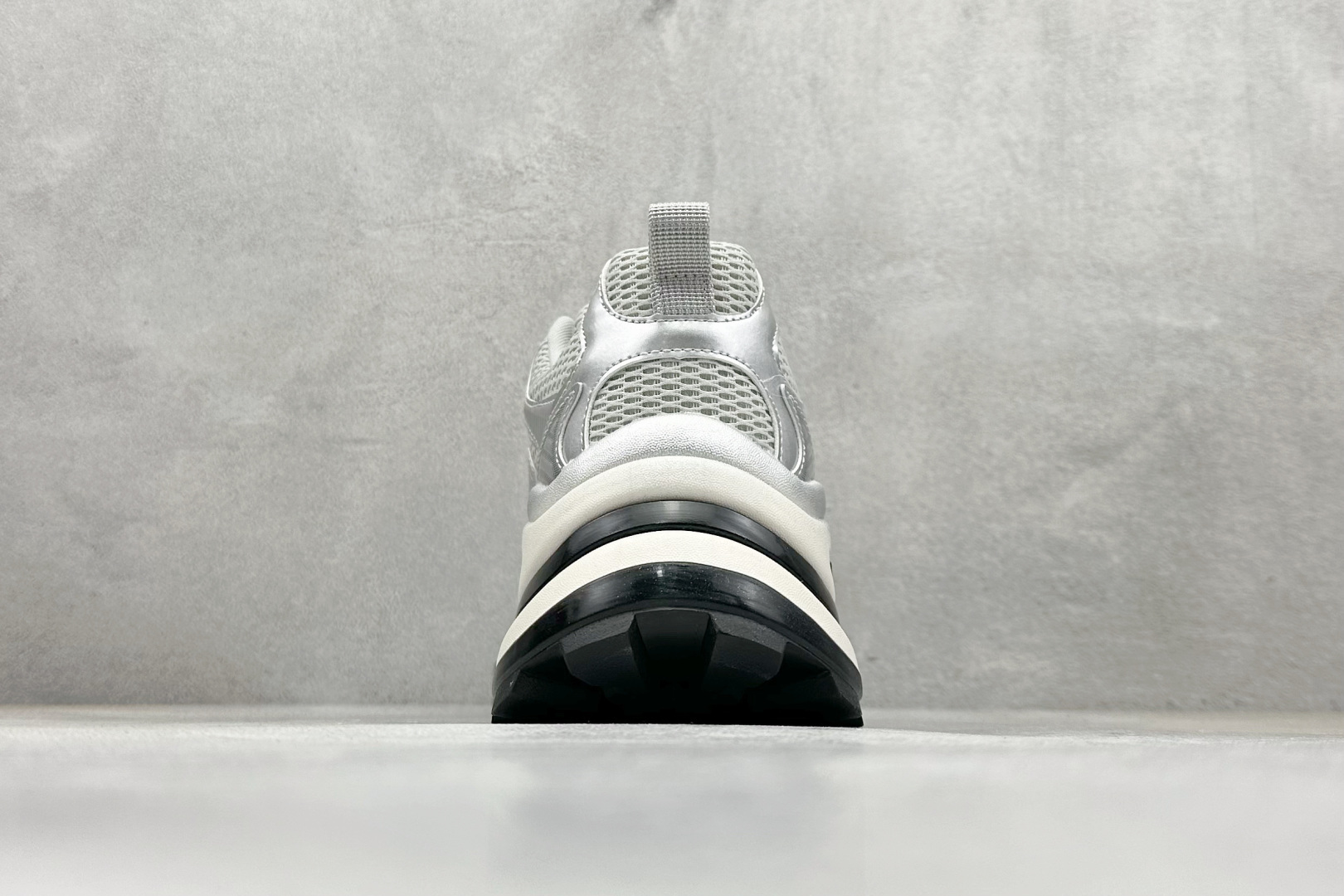 220 GG-CC 周也同款 星际航行 银色 银角大王厚底增高休闲运动鞋老爹鞋-Chinese UA Cheap High Quatity Brand Clothes Bags handbags Sneakers wholesale wholesaler seller from China Factory suppliers Fashion Clothing Shoes best Quality Beautiful Price 220 GG-CC 周也同款 星际航行 银色 银角大王厚底增高休闲运动鞋老爹鞋