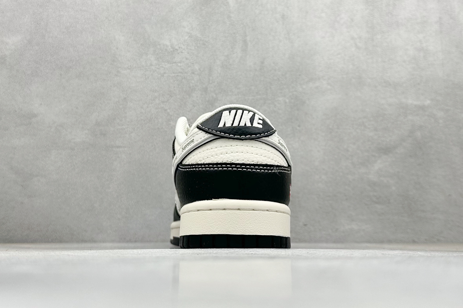 280 Nike SB Dunk Low Supreme联名 米黑银 高端定制 低帮休闲板鞋 HH7518-099