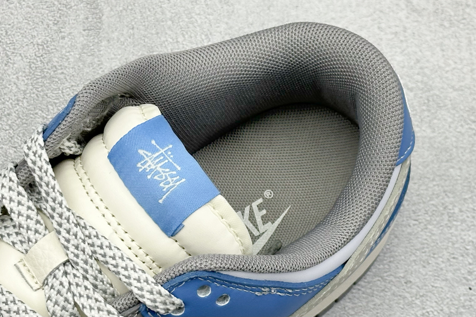 Nike SB Dunk Low x Stussy 灰白蓝小勾 HS2506-233
