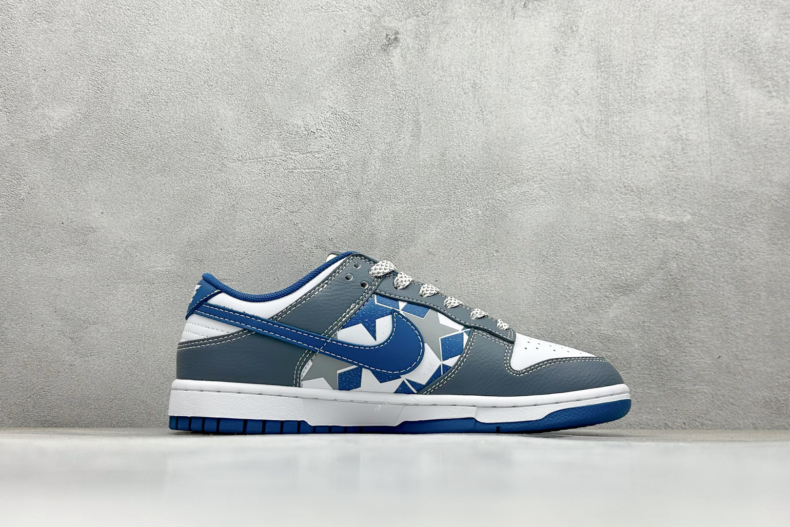 240 Nike SB Dunk Low x BAPE 灰白蓝小勾 HS2506-232
