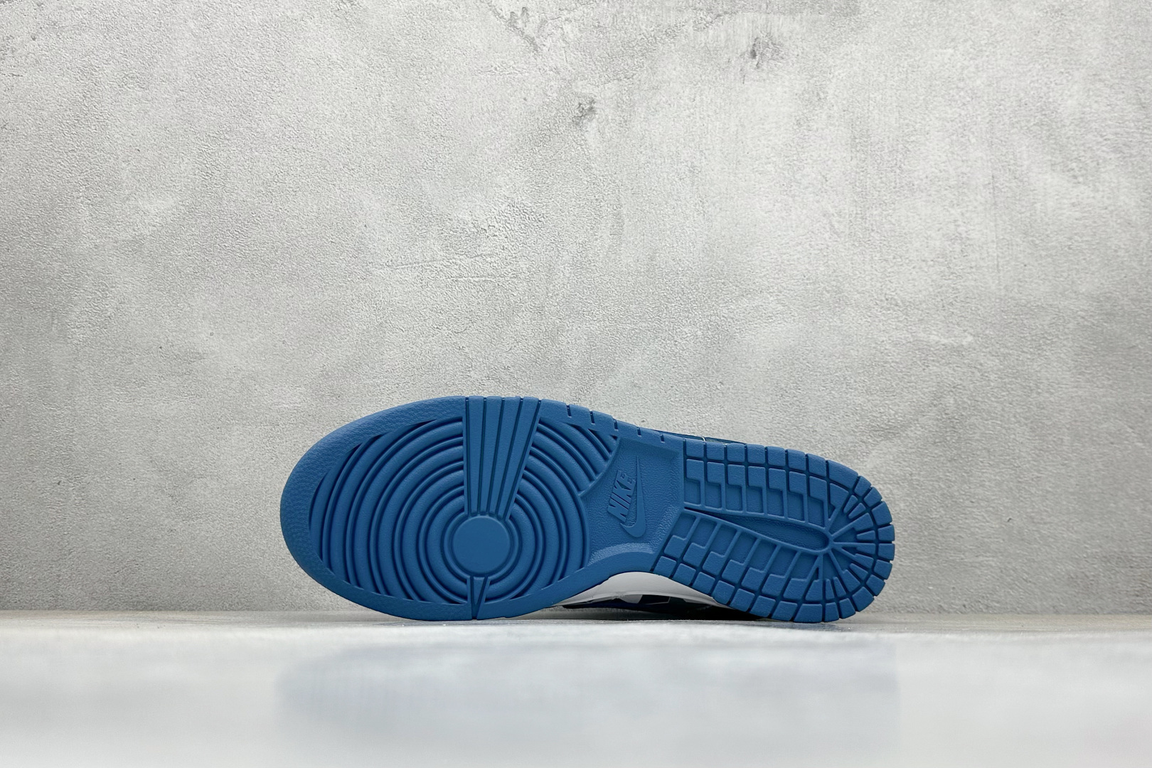 240 Nike SB Dunk Low x BAPE 灰白蓝小勾 HS2506-232