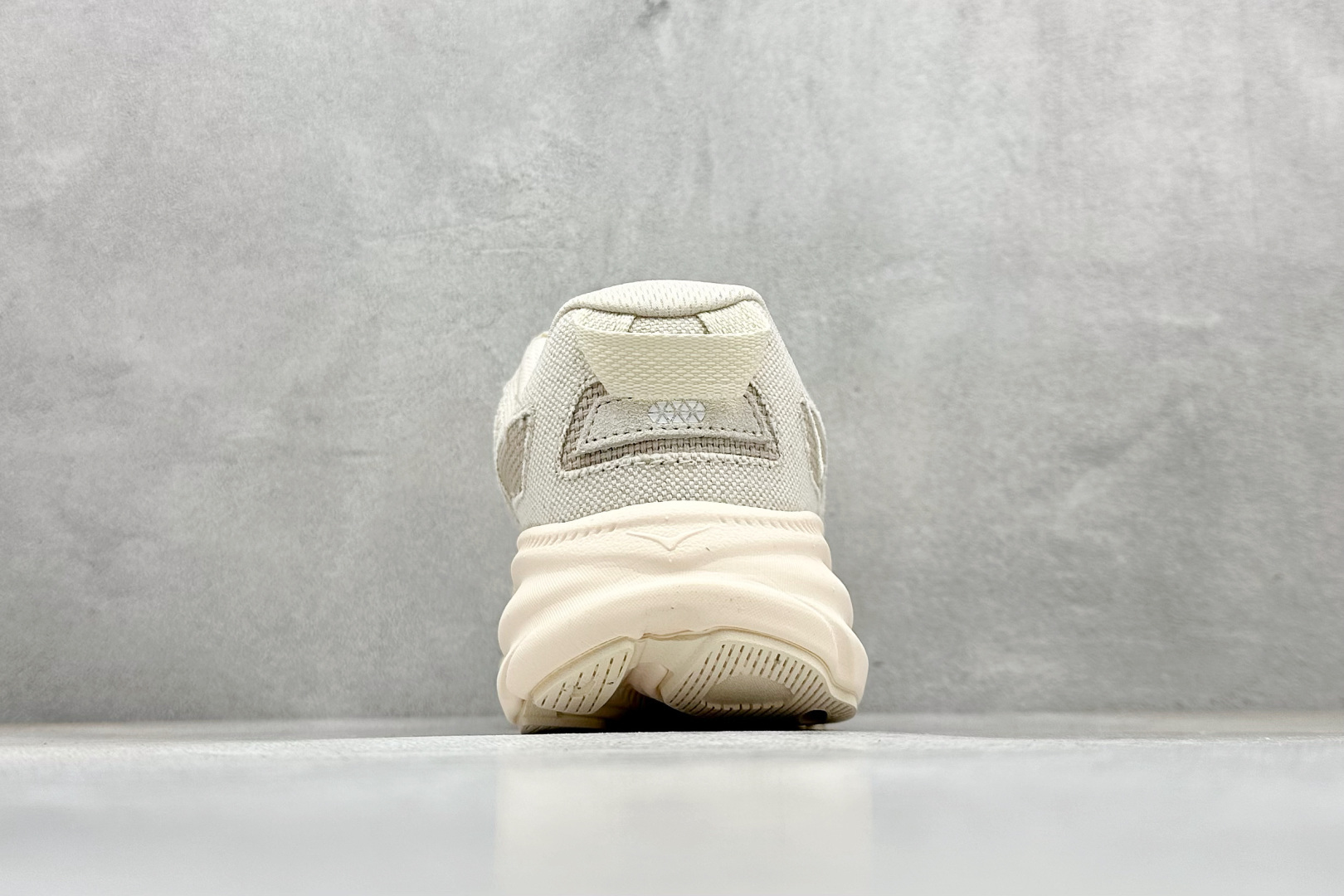 200 HOKA ONE ONE Clifton ONE9 克里夫顿9代专业性能减震公路跑步鞋 1162135/ACL-Chinese UA Cheap High Quatity Brand Clothes Bags handbags Sneakers wholesale wholesaler seller from China Factory suppliers Fashion Clothing Shoes best Quality Beautiful Price 200 HOKA ONE ONE Clifton ONE9 克里夫顿9代专业性能减震公路跑步鞋 1162135/ACL