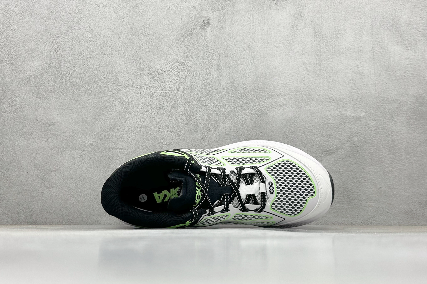 200 HOKA ONE ONE Clifton ONE9 克里夫顿9代专业性能减震公路跑步鞋 1155370/BWHT