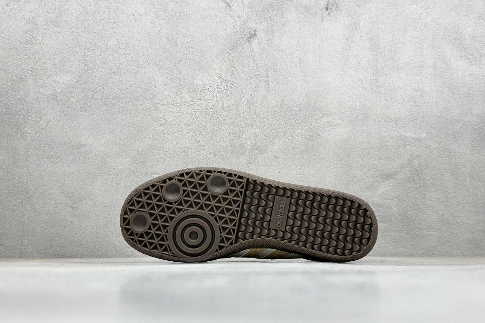 160 Adidas originals Samba x LV联名 桑巴舞系列复古经典轻便板鞋 GJ75810