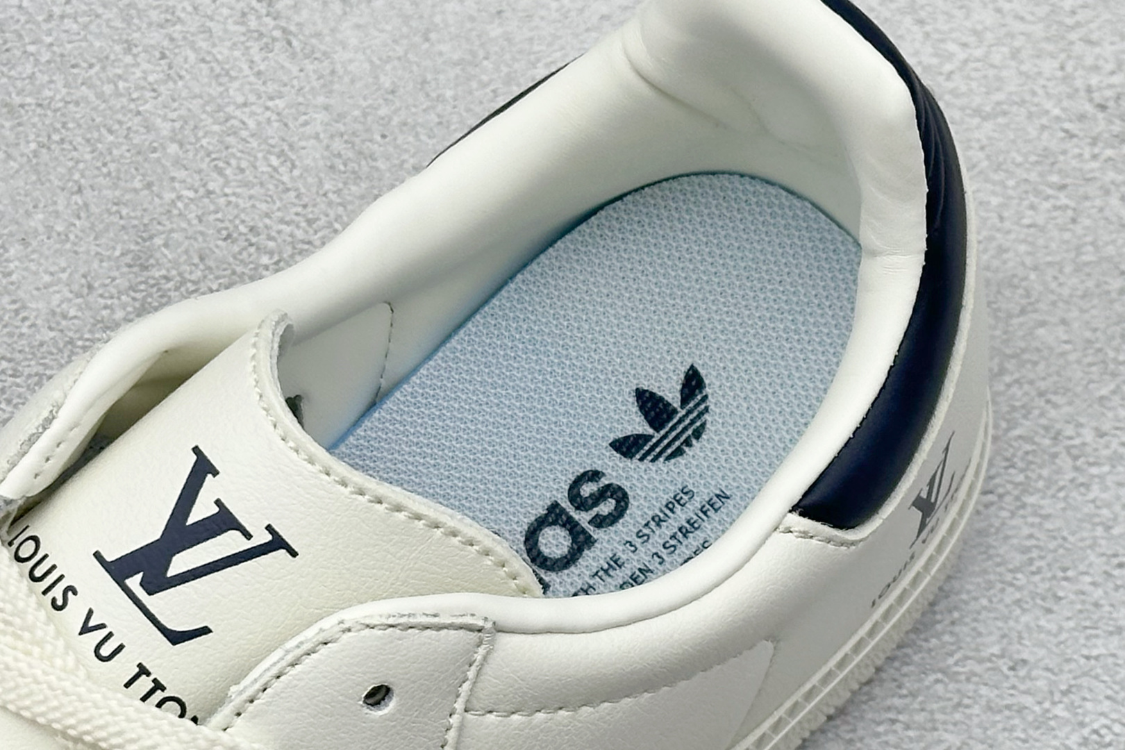 160 Adidas originals Samba x LV联名 桑巴舞系列复古经典轻便板鞋 GJ75811