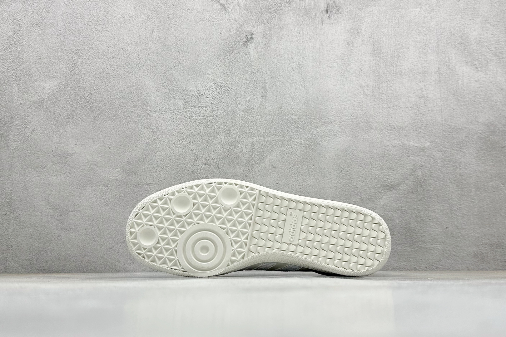 160 Adidas originals Samba x 迪奥联名 桑巴舞系列复古经典轻便板鞋 GJ75808