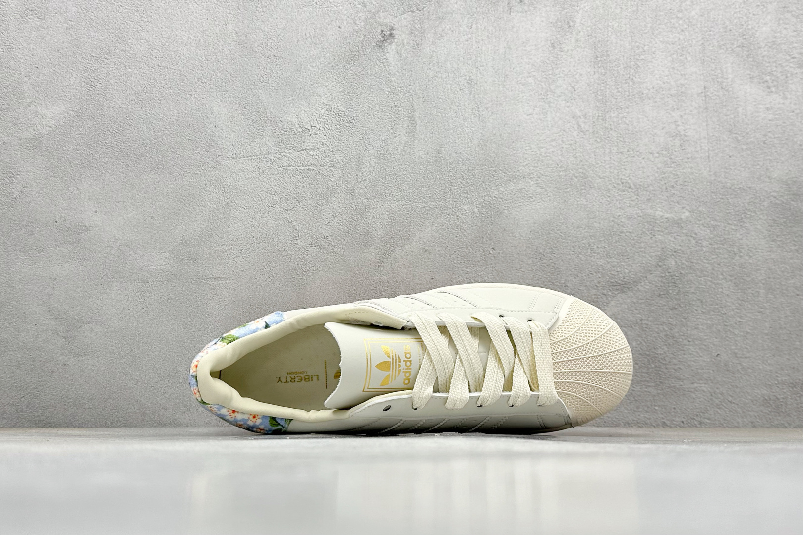140 Adidas Originals Superstar II 贝壳头休闲板鞋 JR8865