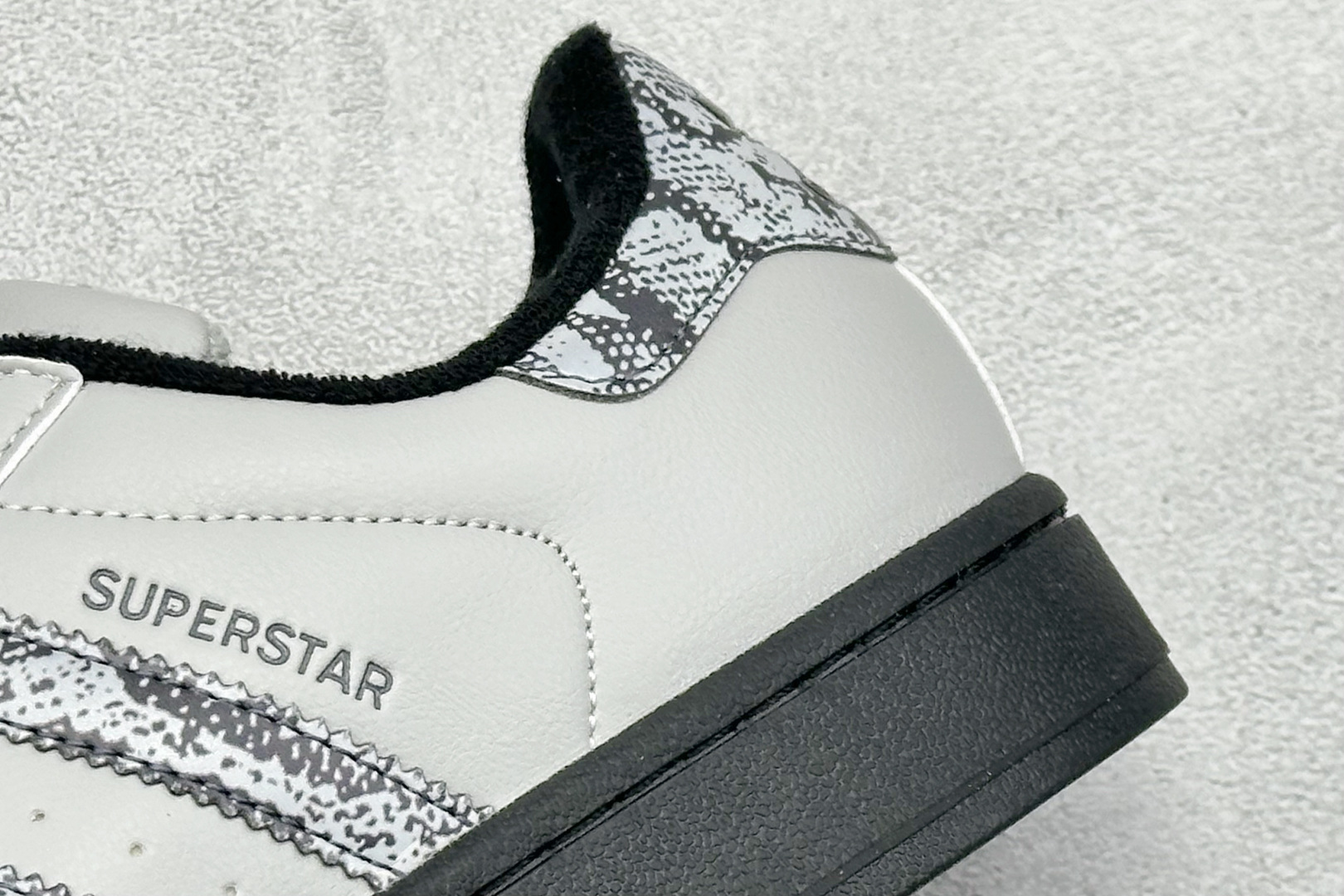 Adidas Originals Superstar II 贝壳头休闲板鞋 JR6059