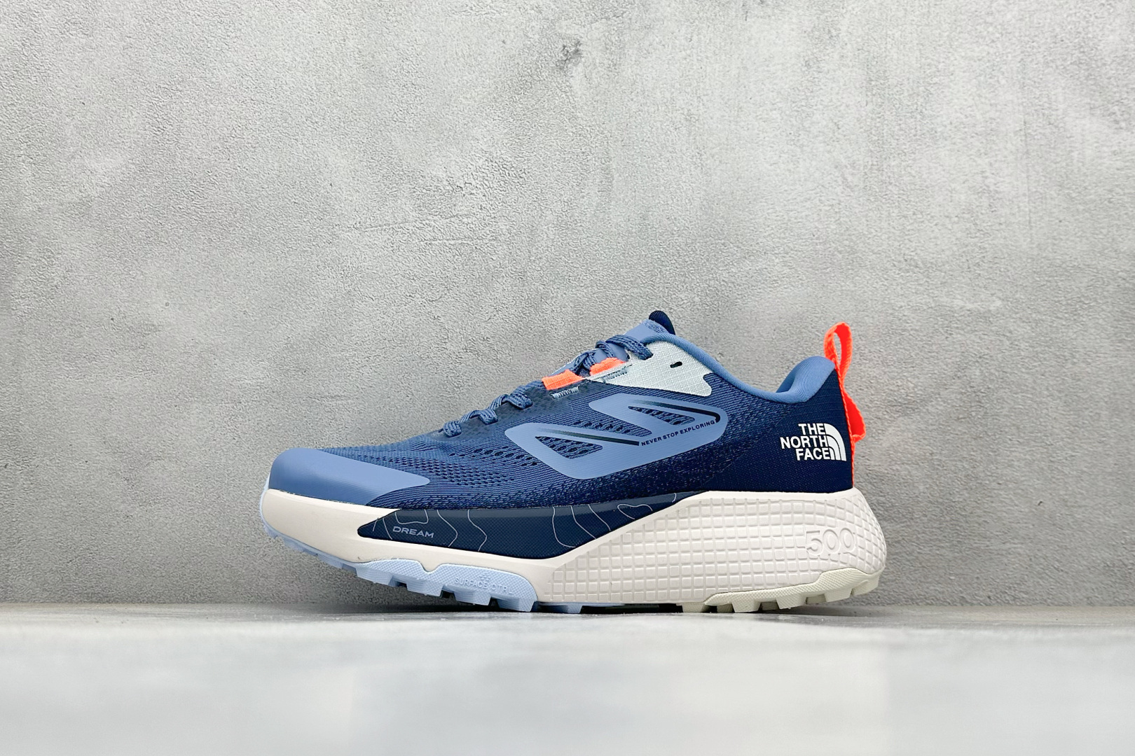 最新配色集合
北面The North Face Altamesa 500  圆头系带减震耐磨低帮越野徒步鞋